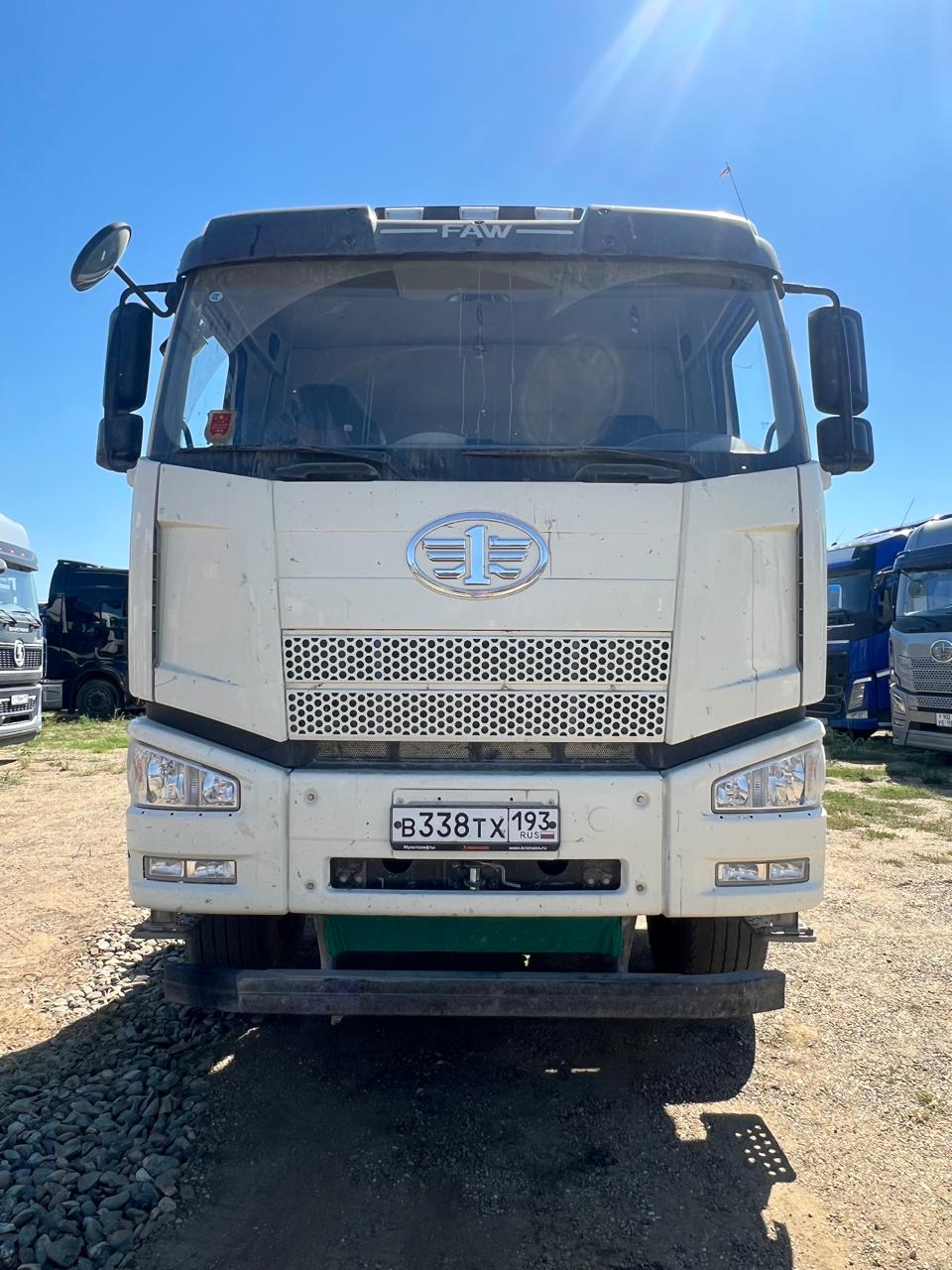 FAW J6 6x4 Мультилифт 2023 г.