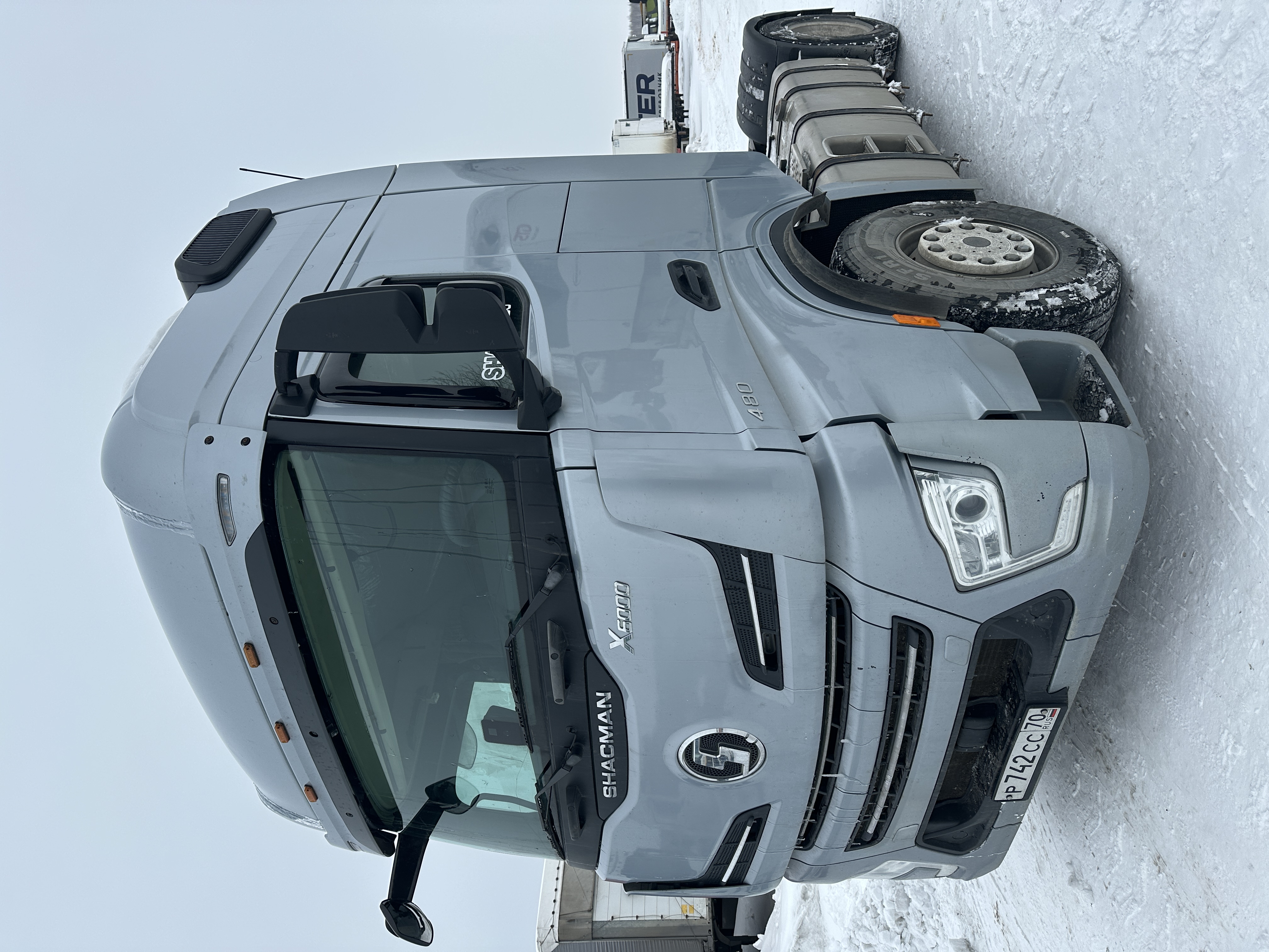 Shacman (Shaanxi) SX* 4x2 Седельный тягач 2023 г. - фото 2