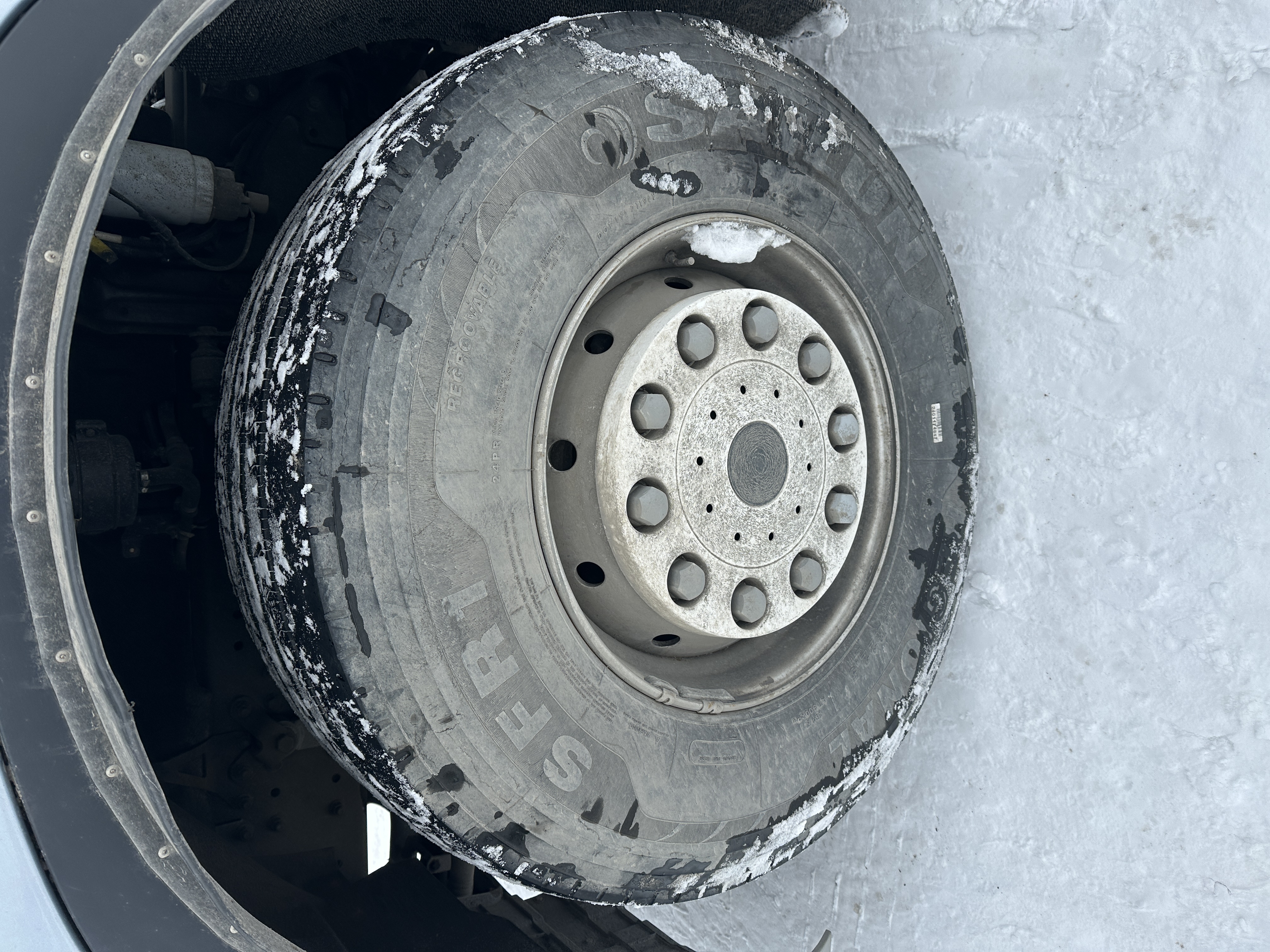 Shacman (Shaanxi) SX* 4x2 Седельный тягач 2023 г. - фото 9