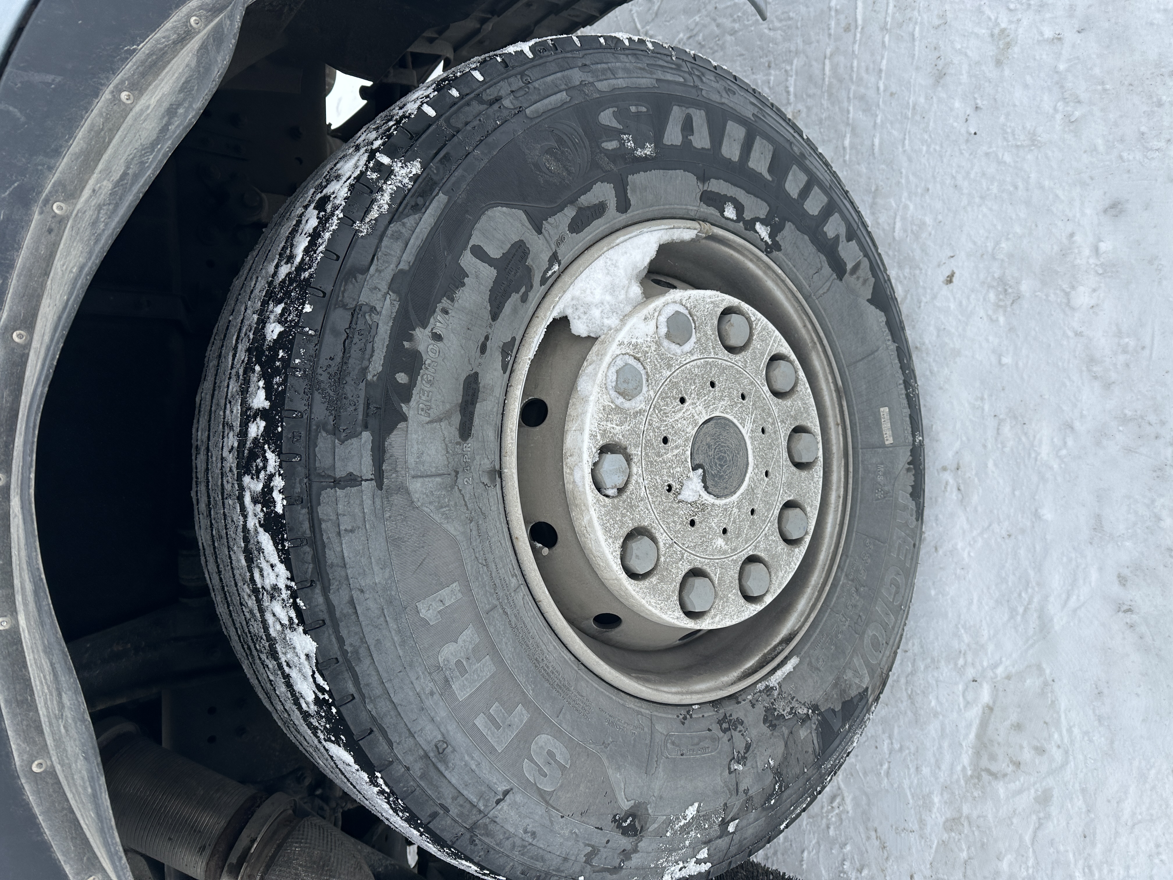 Shacman (Shaanxi) SX* 4x2 Седельный тягач 2023 г. - фото 12