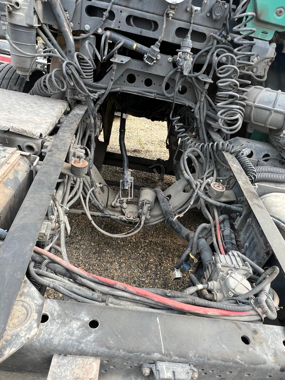 КамАЗ 5490 4x2 Седельный тягач 2017 г. - фото 15