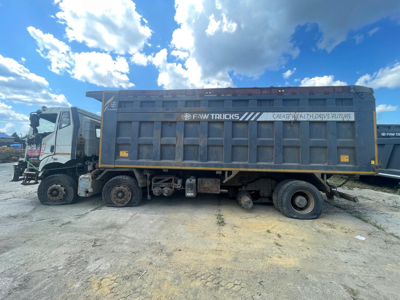 FAW CA 3310 8x4 Самосвал_не актуально 2023 г. - фото 5