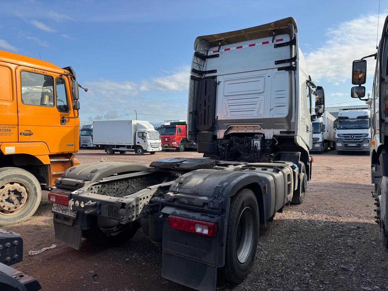 HONGYAN CQ* 4x2 Седельный тягач 2023 г. - фото 5