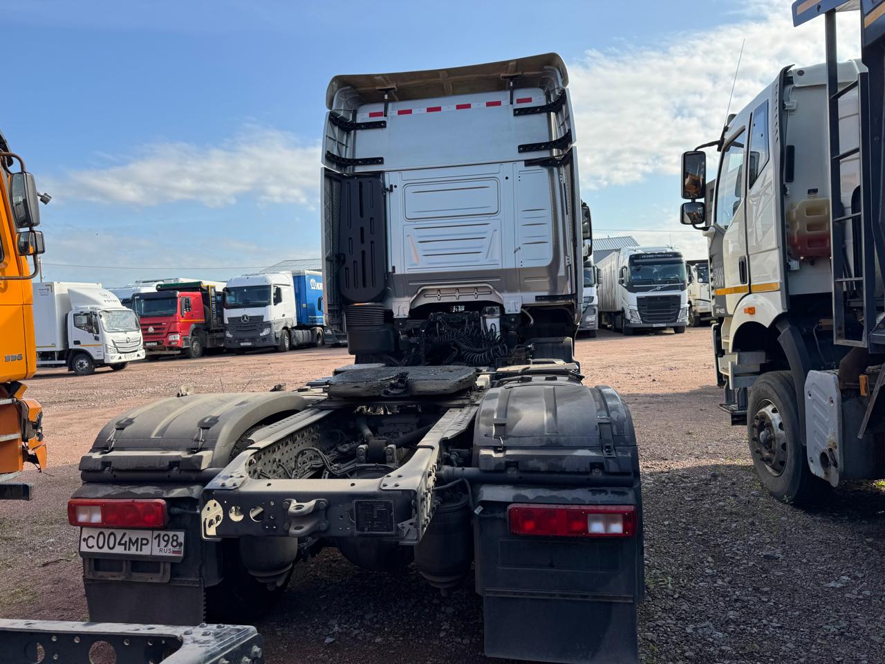 HONGYAN CQ* 4x2 Седельный тягач 2023 г. - фото 7