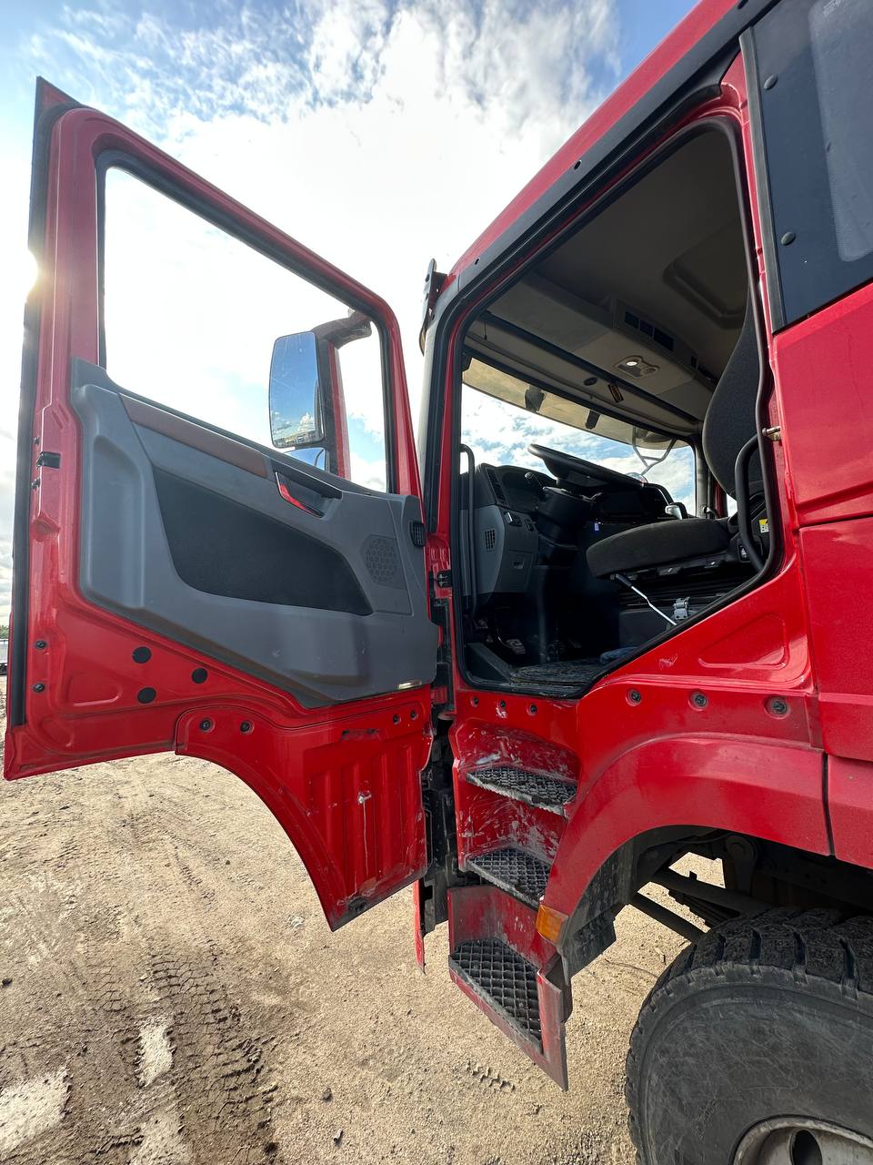 Shacman (Shaanxi) SX* 8x4 Автобетоносмеситель 2024 г. - фото 8