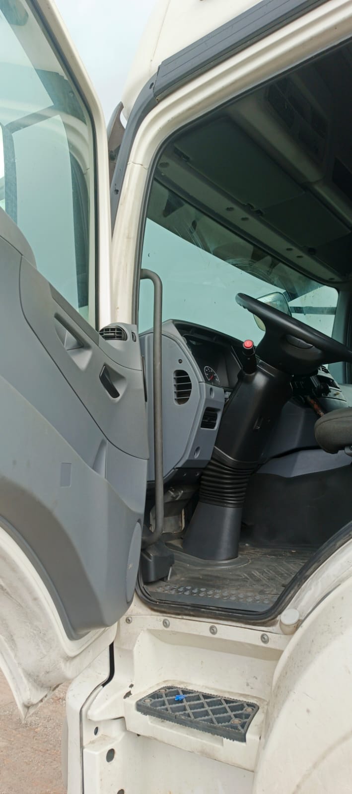 КамАЗ 5490 4x2 Седельный тягач 2020 г. - фото 8