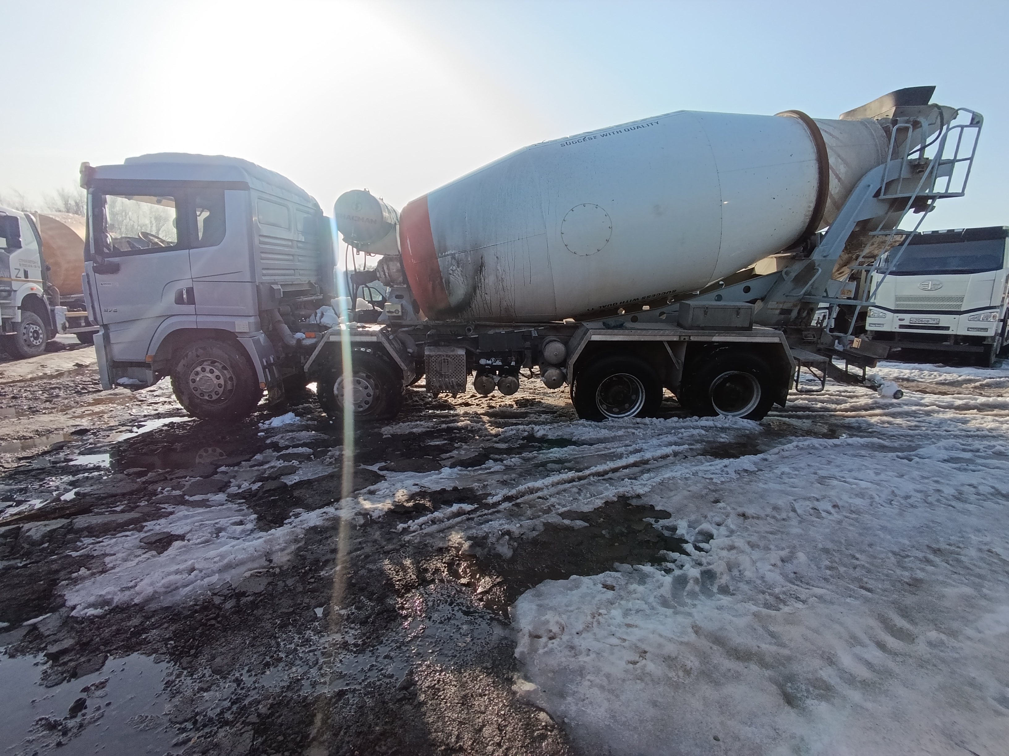 Shacman (Shaanxi) SX* 8x4 Автобетоносмеситель 2024 г. - фото 5