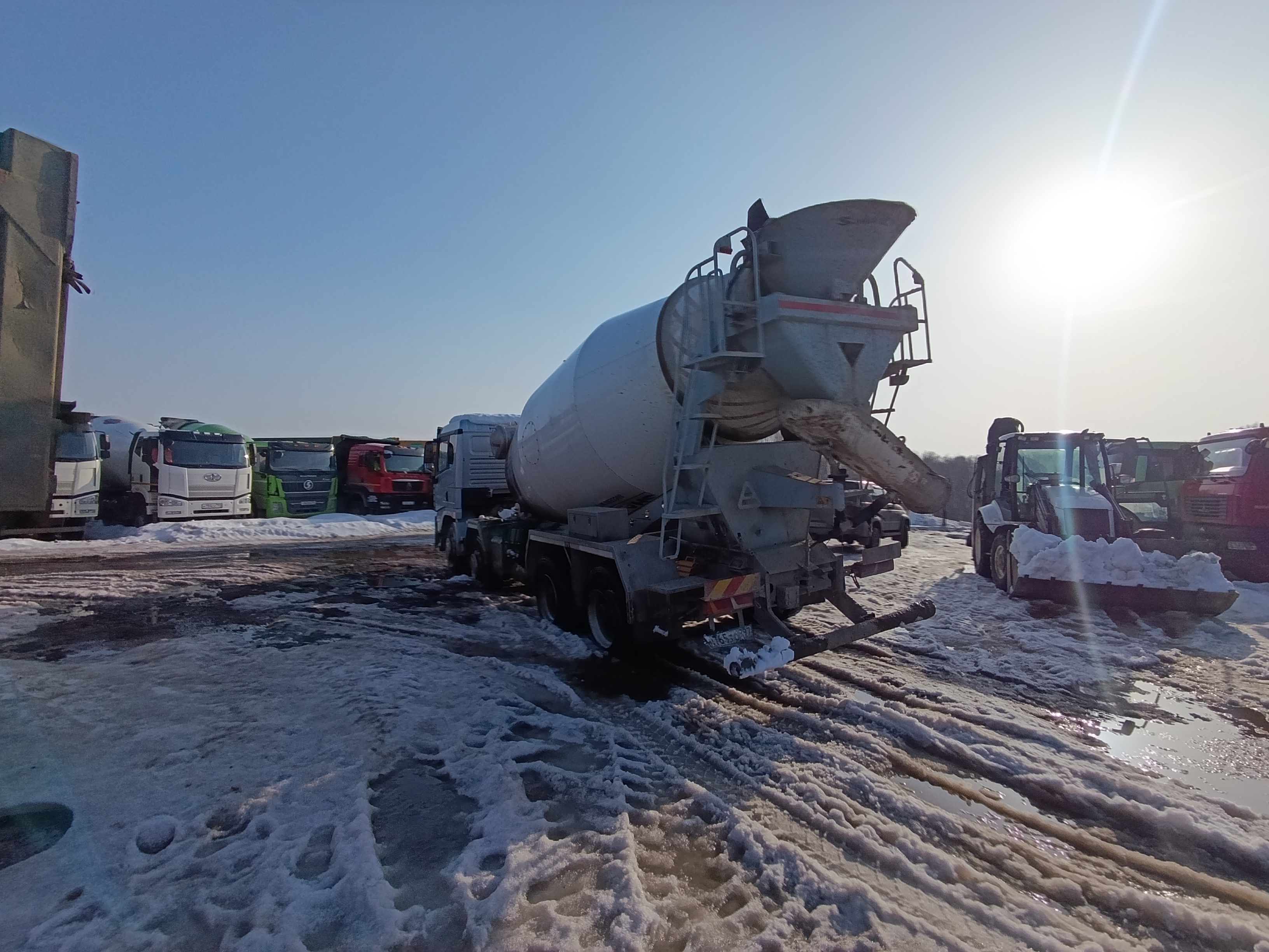 Shacman (Shaanxi) SX* 8x4 Автобетоносмеситель 2024 г. - фото 7