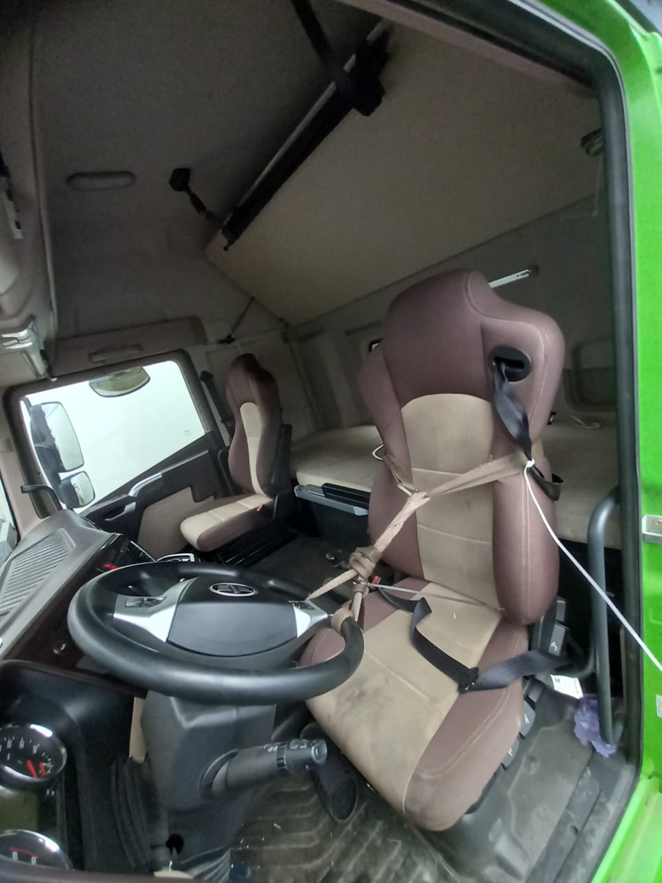 FAW JH6 6x4 Седельный тягач 2023 г. - фото 7