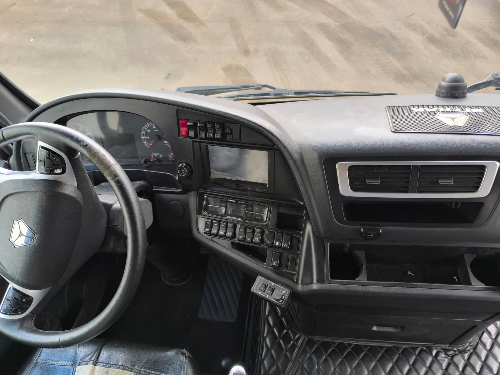 SITRAK C7H 6x4 Седельный тягач 2023 г. - фото 8