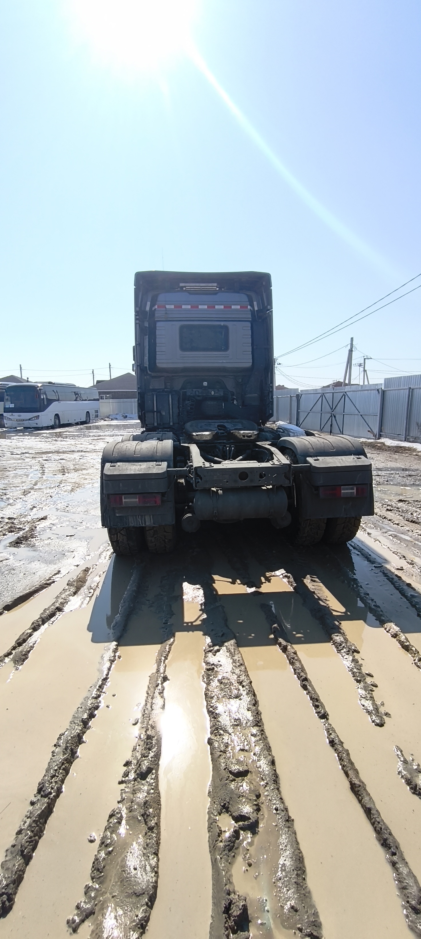 Foton AUMAN Galaxy 6x4 Седельный тягач 2023 г. - фото 9