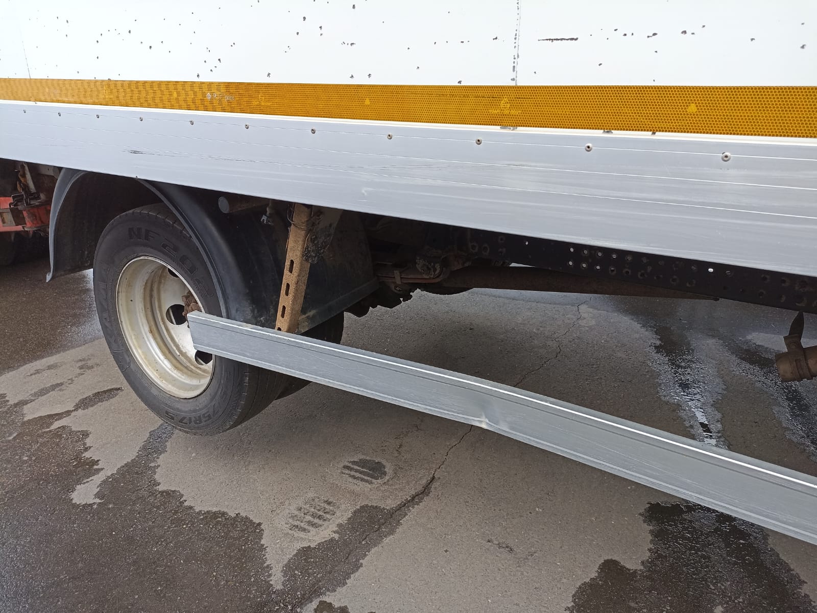 РусТрак 4389U* на шасси Isuzu ELF 9.5 (NQR) Изотермический/рефрижератор 2019 г. - фото 19