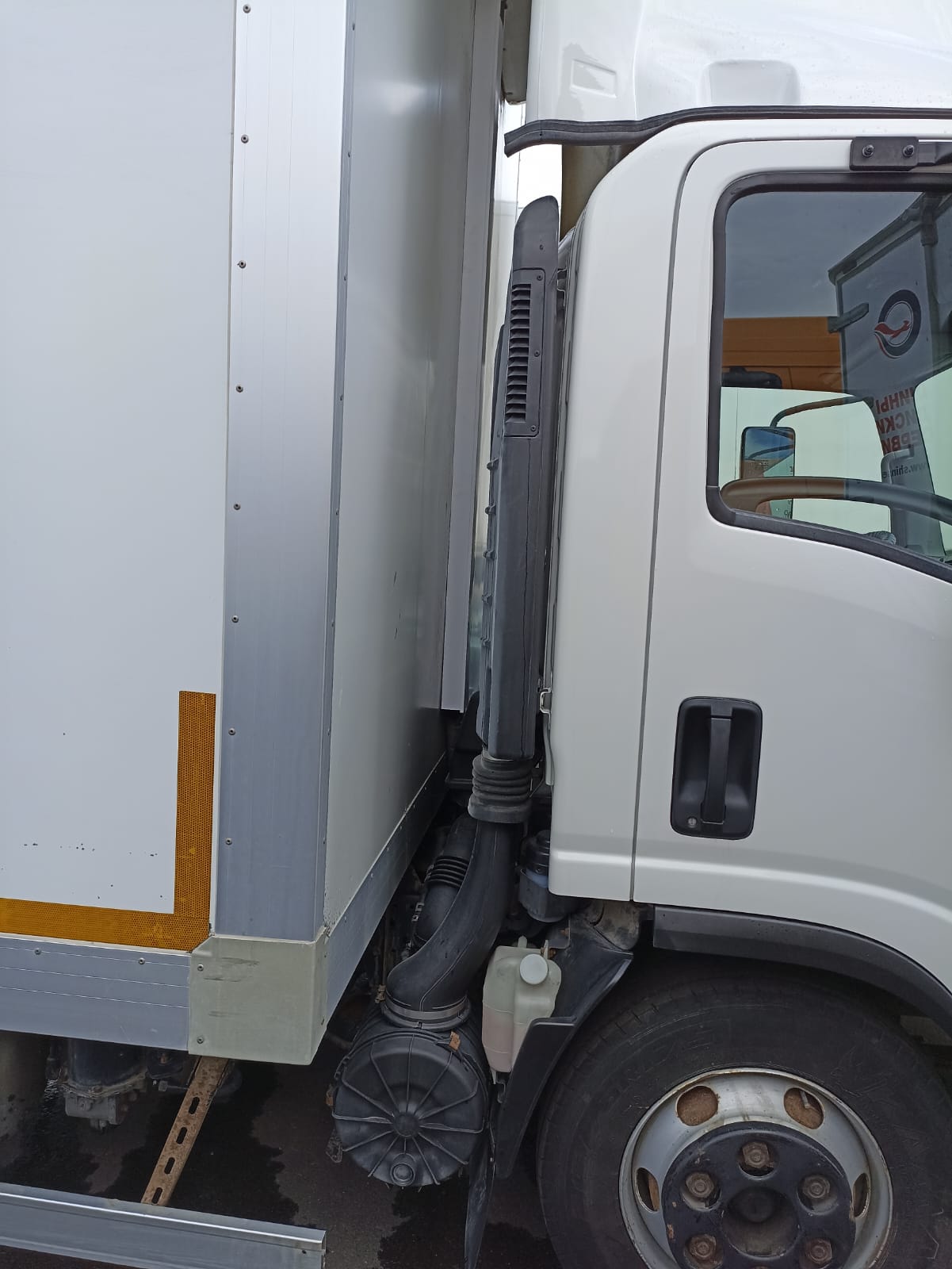 РусТрак 4389U* на шасси Isuzu ELF 9.5 (NQR) Изотермический/рефрижератор 2019 г. - фото 20