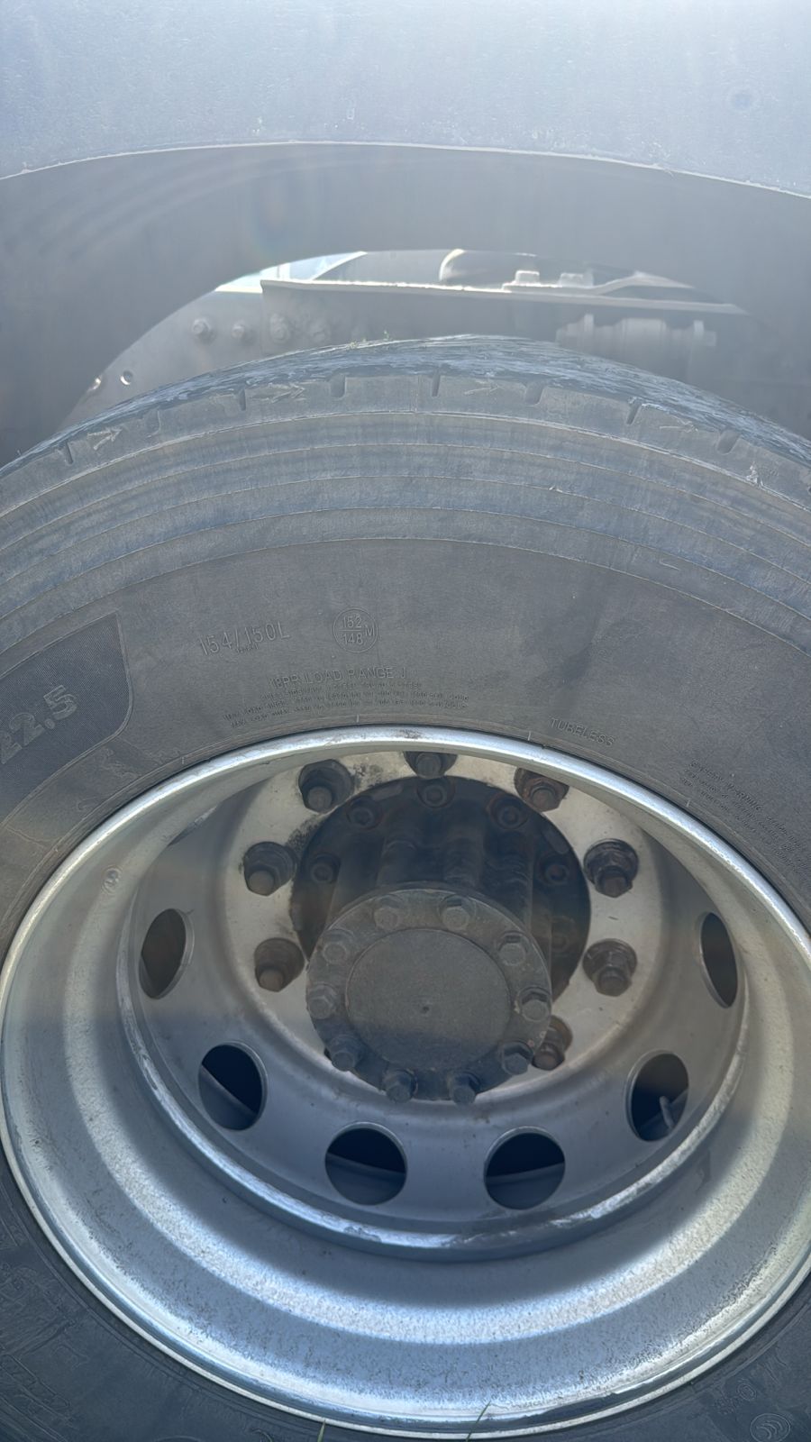 Foton AUMAN 4x2 Седельный тягач 2024 г. - фото 10