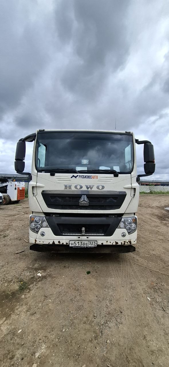 Howo T5G 4x2 Бортовой с КМУ 2023 г.
