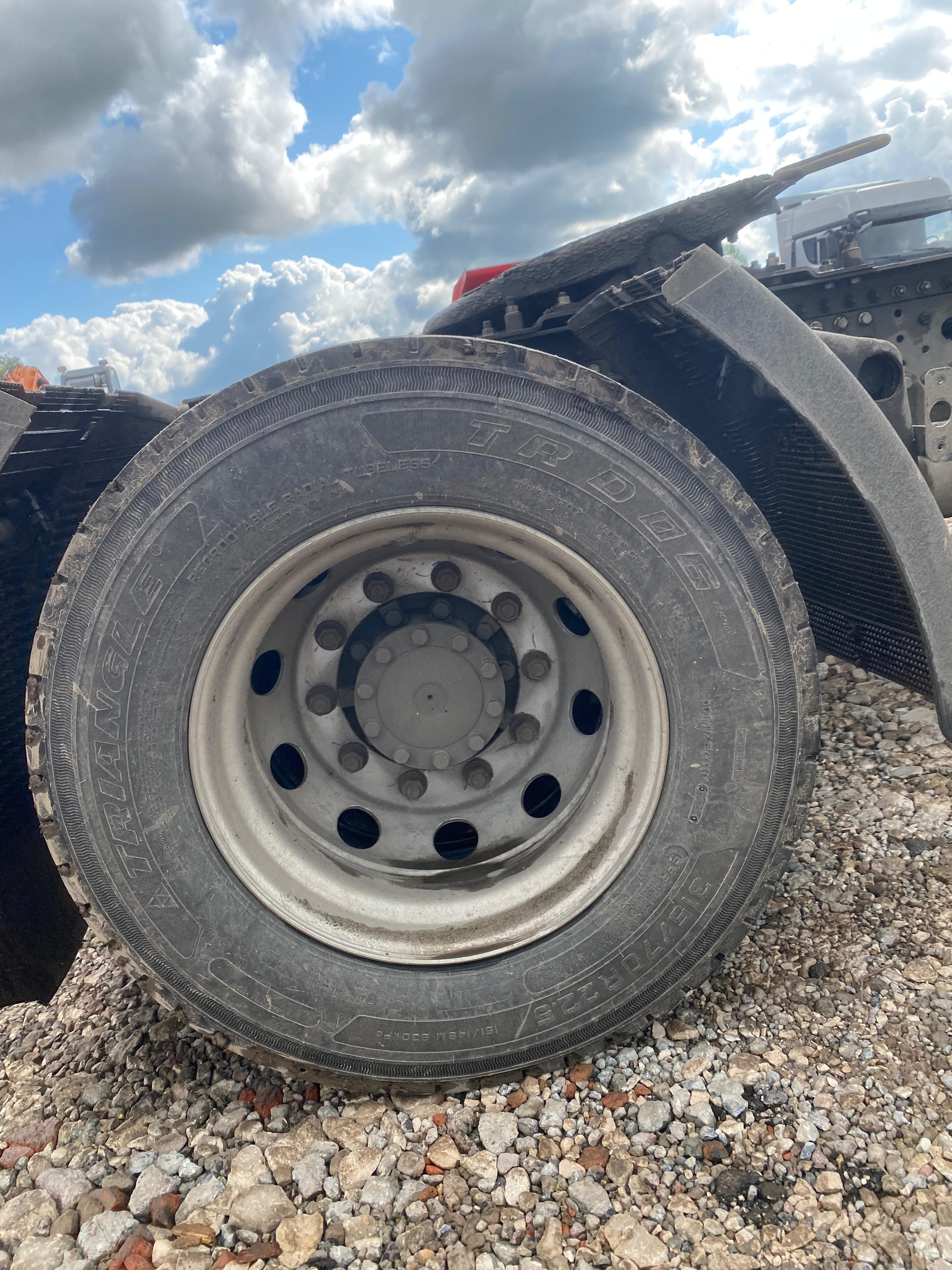 SITRAK C7H 4x2 Седельный тягач 2023 г. - фото 7