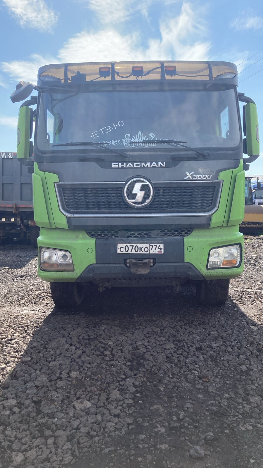 Shacman (Shaanxi) SX* 8x4 Самосвал 2023 г.