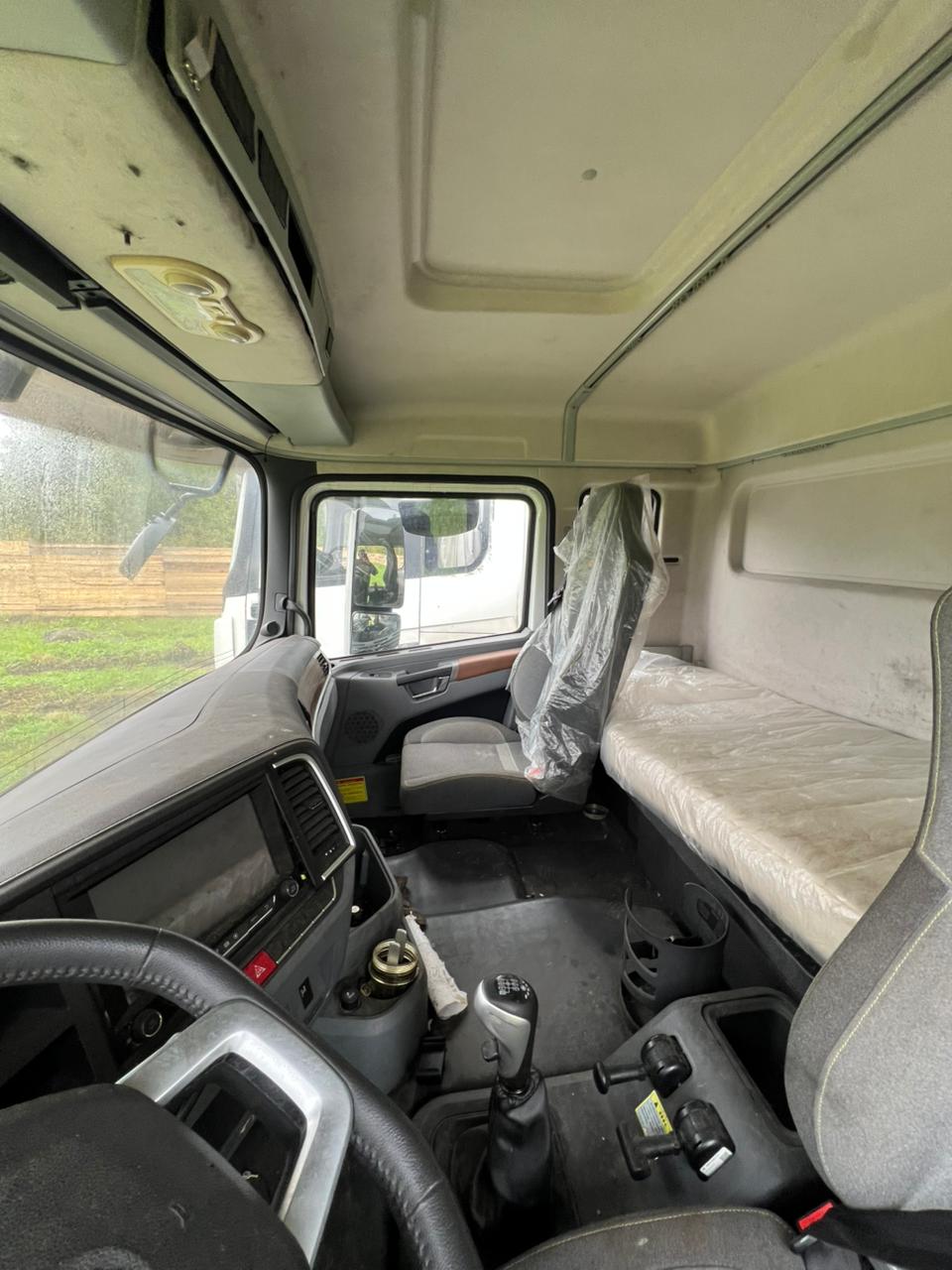 Shacman (Shaanxi) SX* 8x4 Самосвал 2024 г. - фото 9