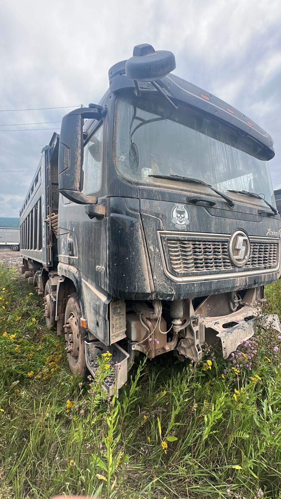 Shacman (Shaanxi) SX* 8x4 Самосвал 2023 г.