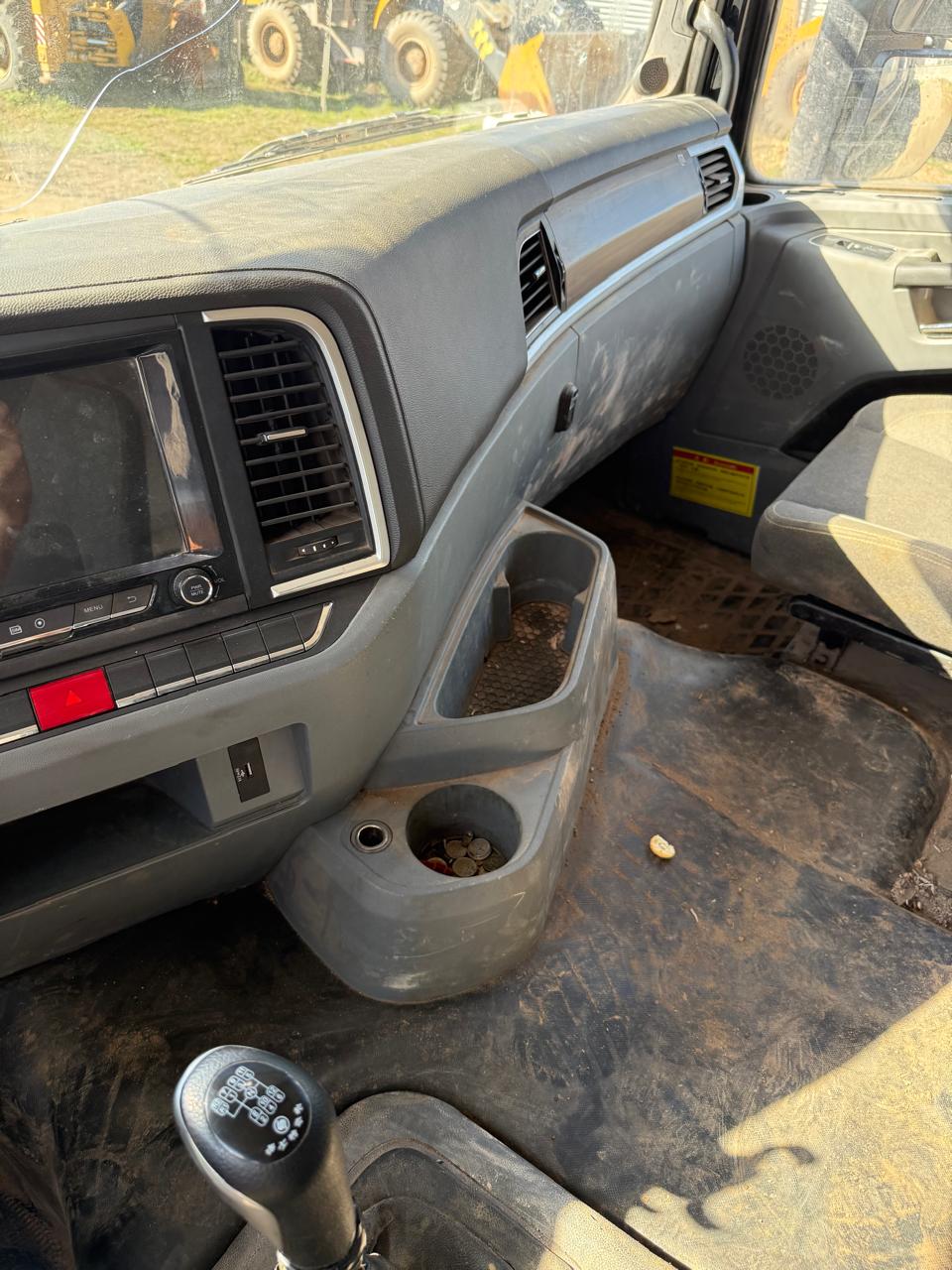 Shacman (Shaanxi) SX* 8x4 Самосвал 2023 г. - фото 10