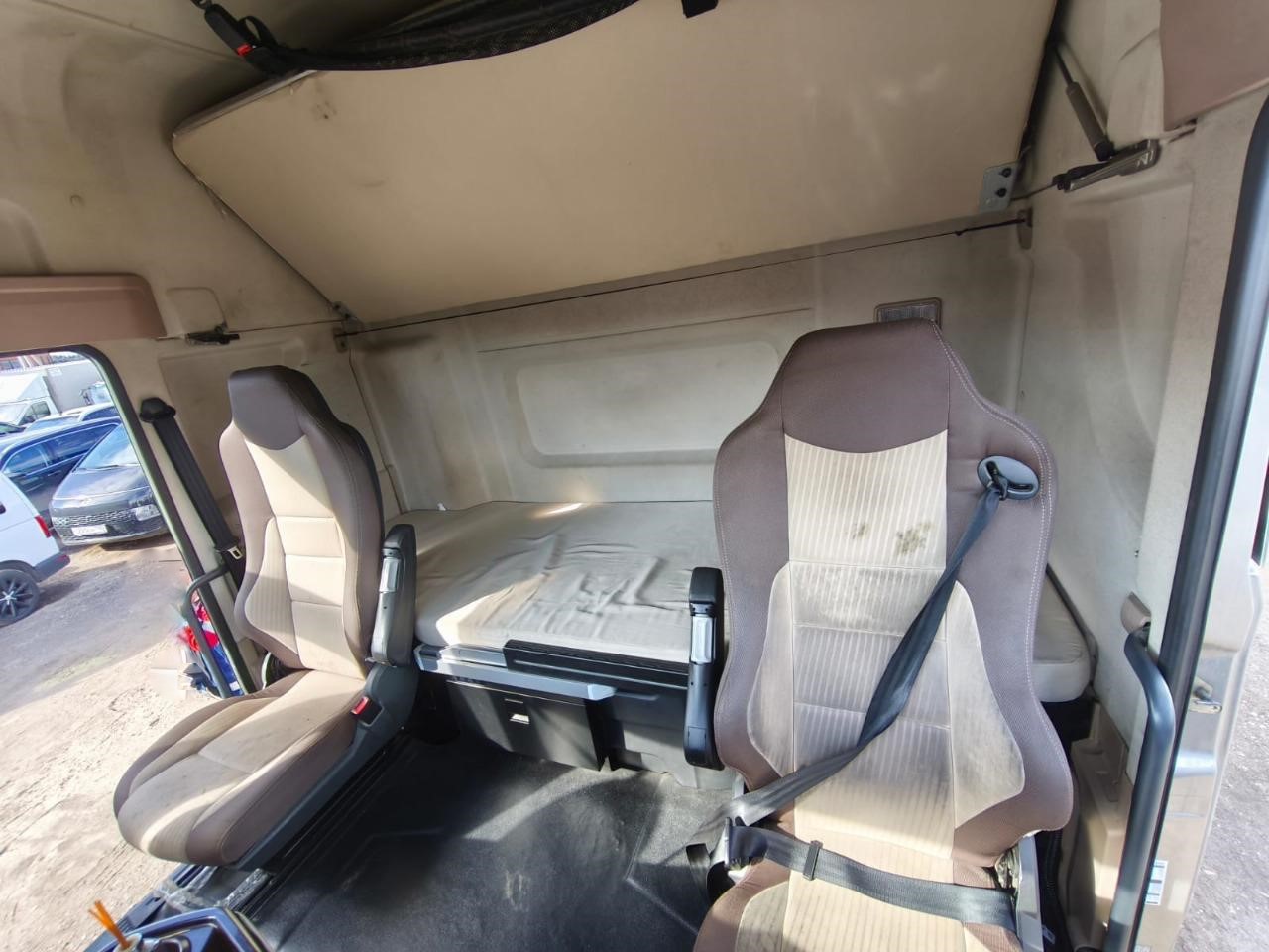 FAW CA 4180 4x2 Седельный тягач 2023 г. - фото 10