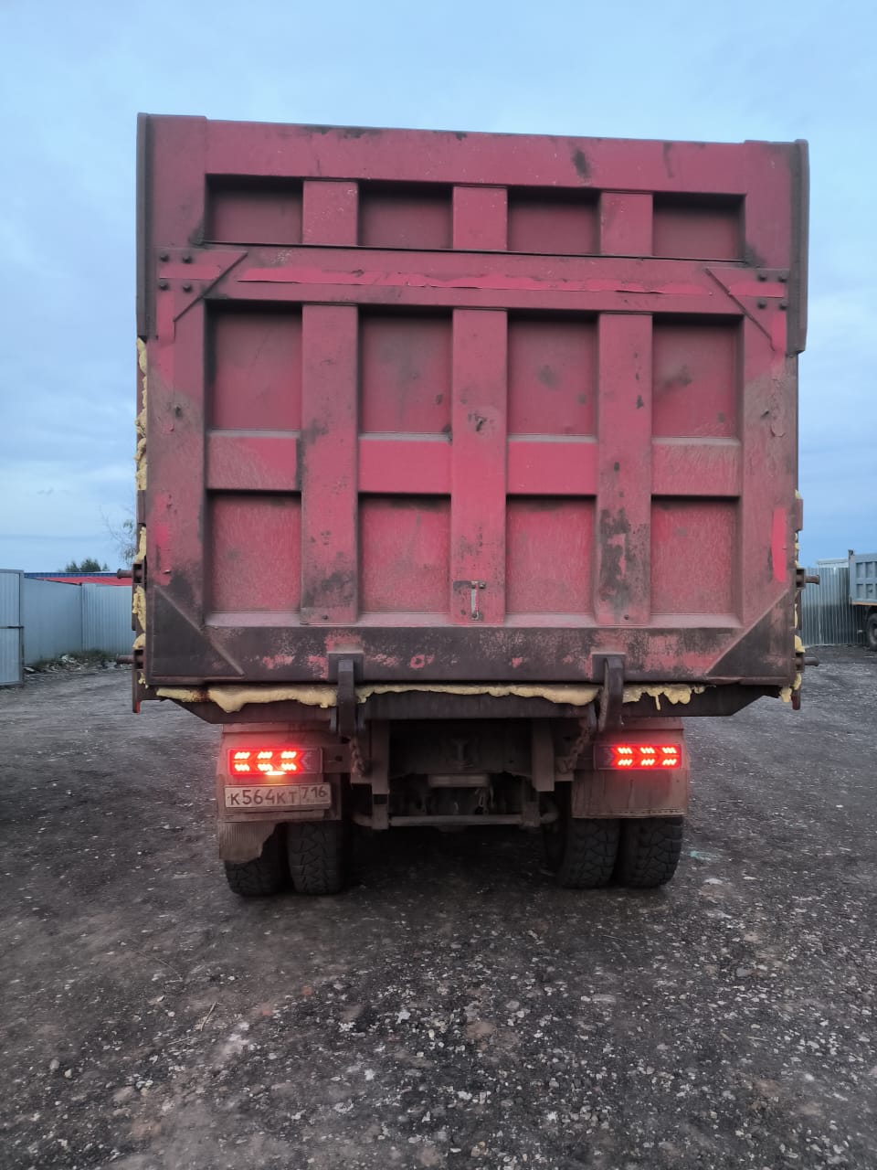 HONGYAN 908 8x4 Самосвал 2022 г. - фото 8