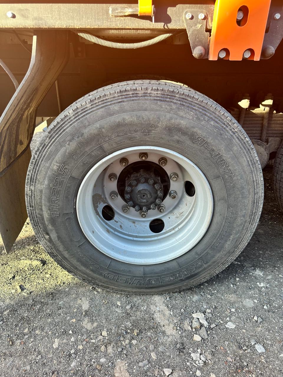 КамАЗ 65115 6x4 Бортовой с КМУ 2024 г. - фото 9