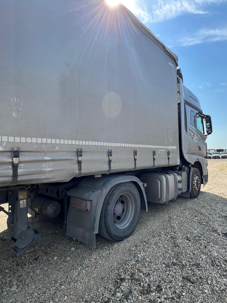 FAW J7 4x2 Седельный тягач 2023 г. - фото 7