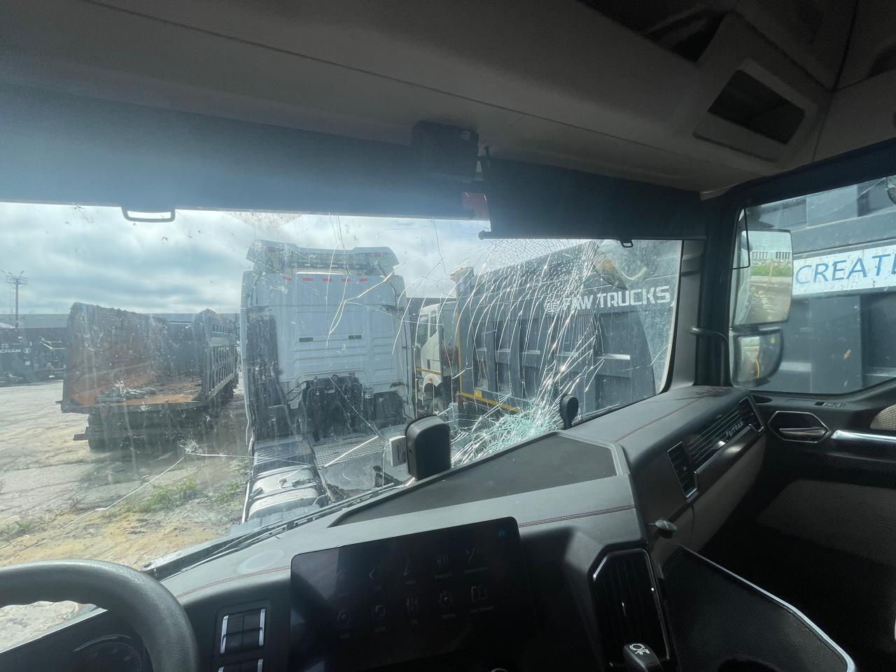 SITRAK C7H 4x2 Седельный тягач 2023 г. - фото 9