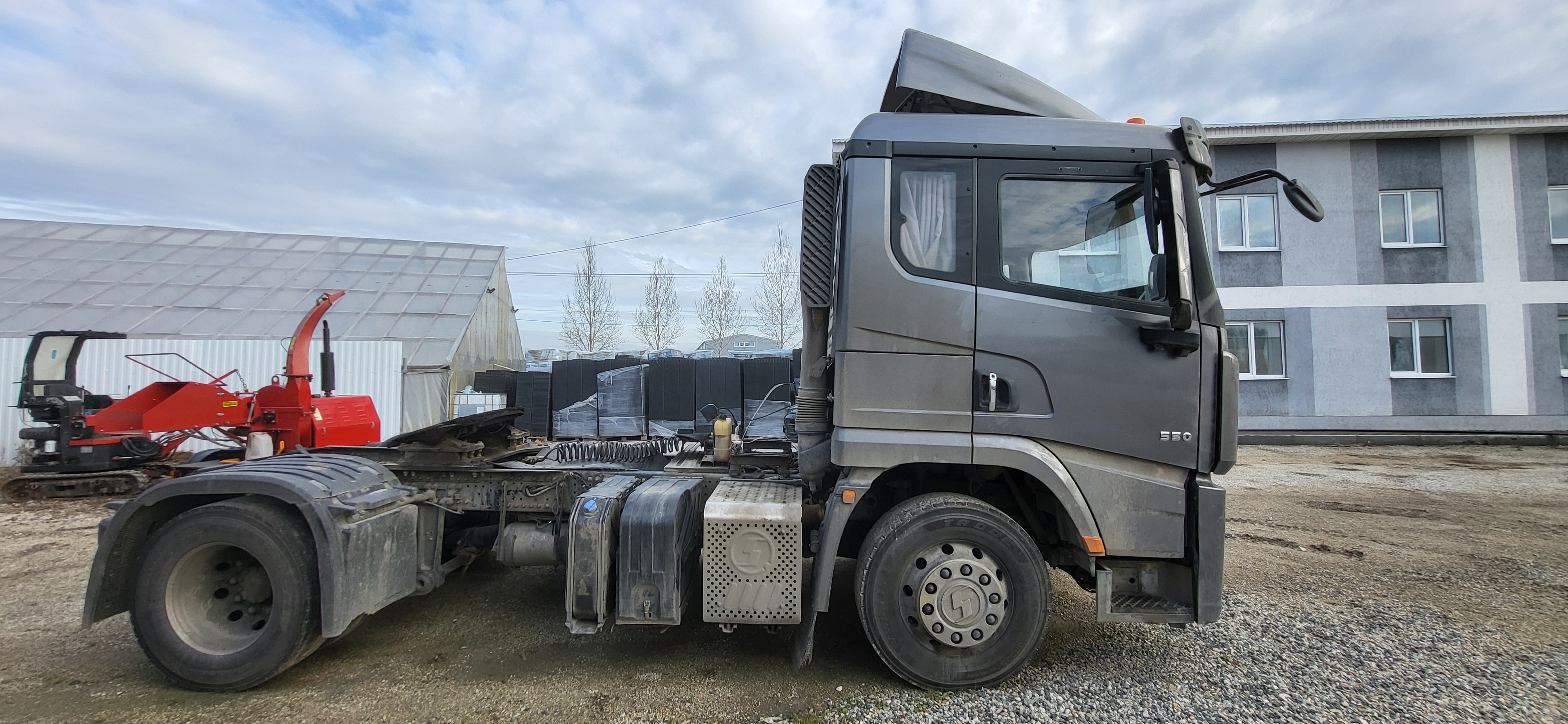 Shacman (Shaanxi) SX* 4x2 Седельный тягач 2023 г. - фото 7