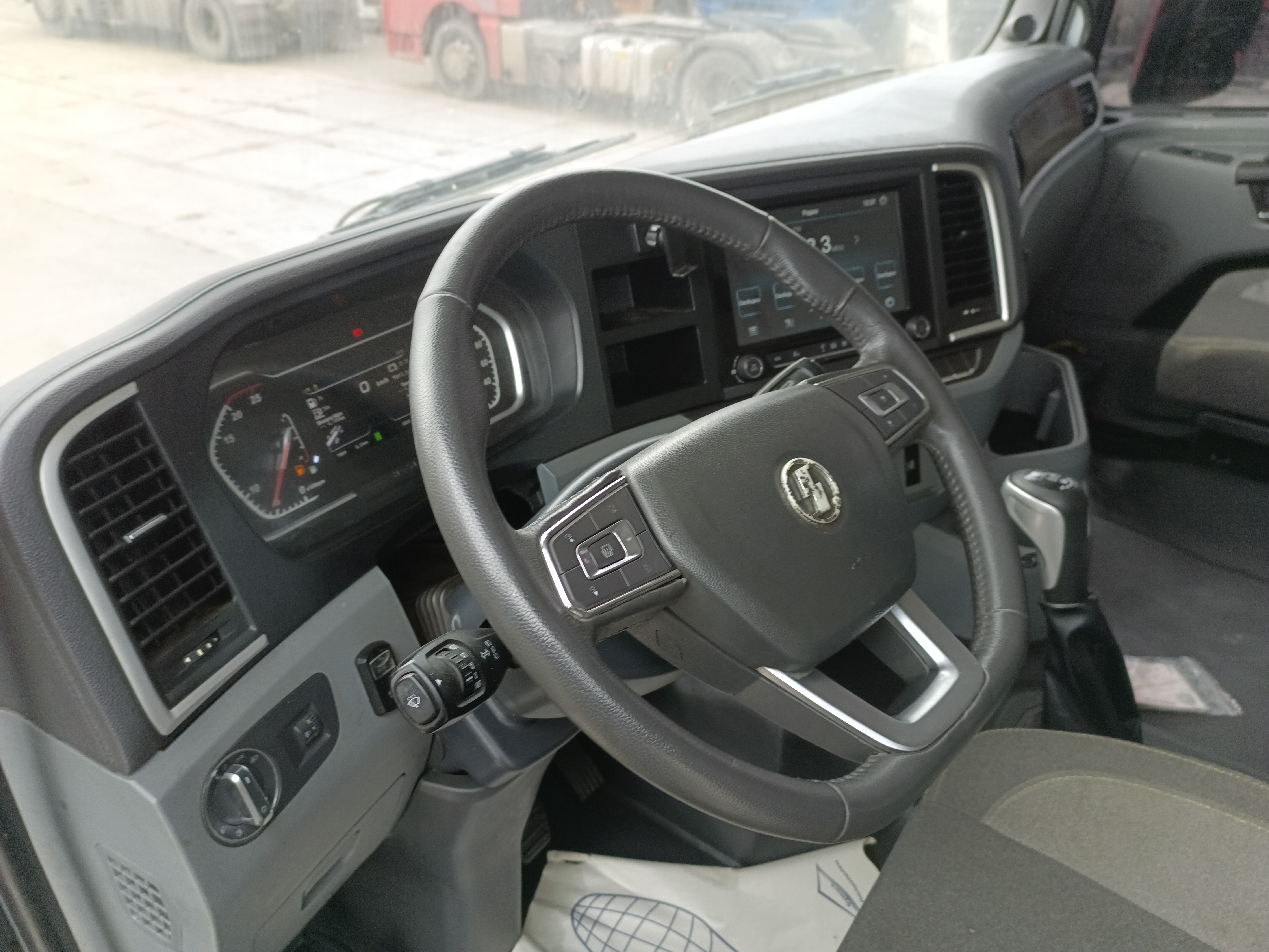 Shacman (Shaanxi) SX* 6x4 Автобетоносмеситель 2023 г. - фото 9