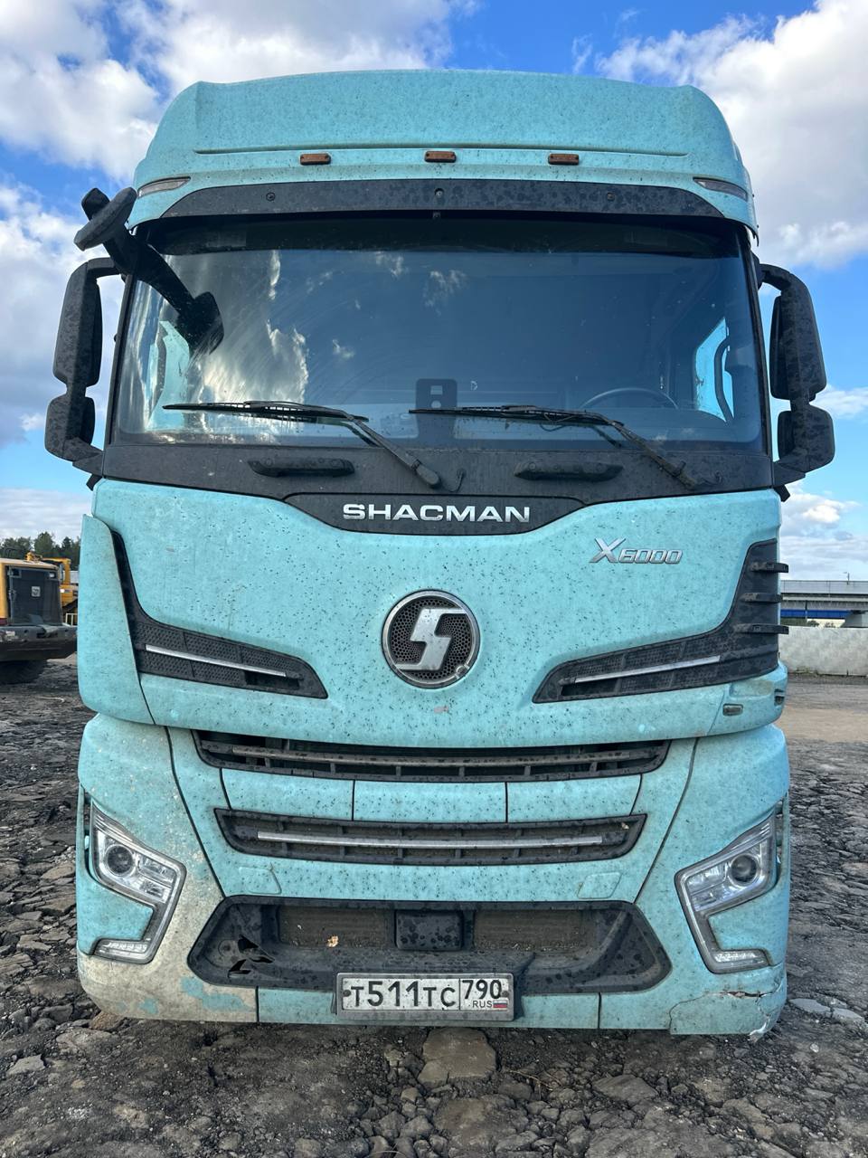 Shacman (Shaanxi) SX* 4x2 Седельный тягач 2023 г.