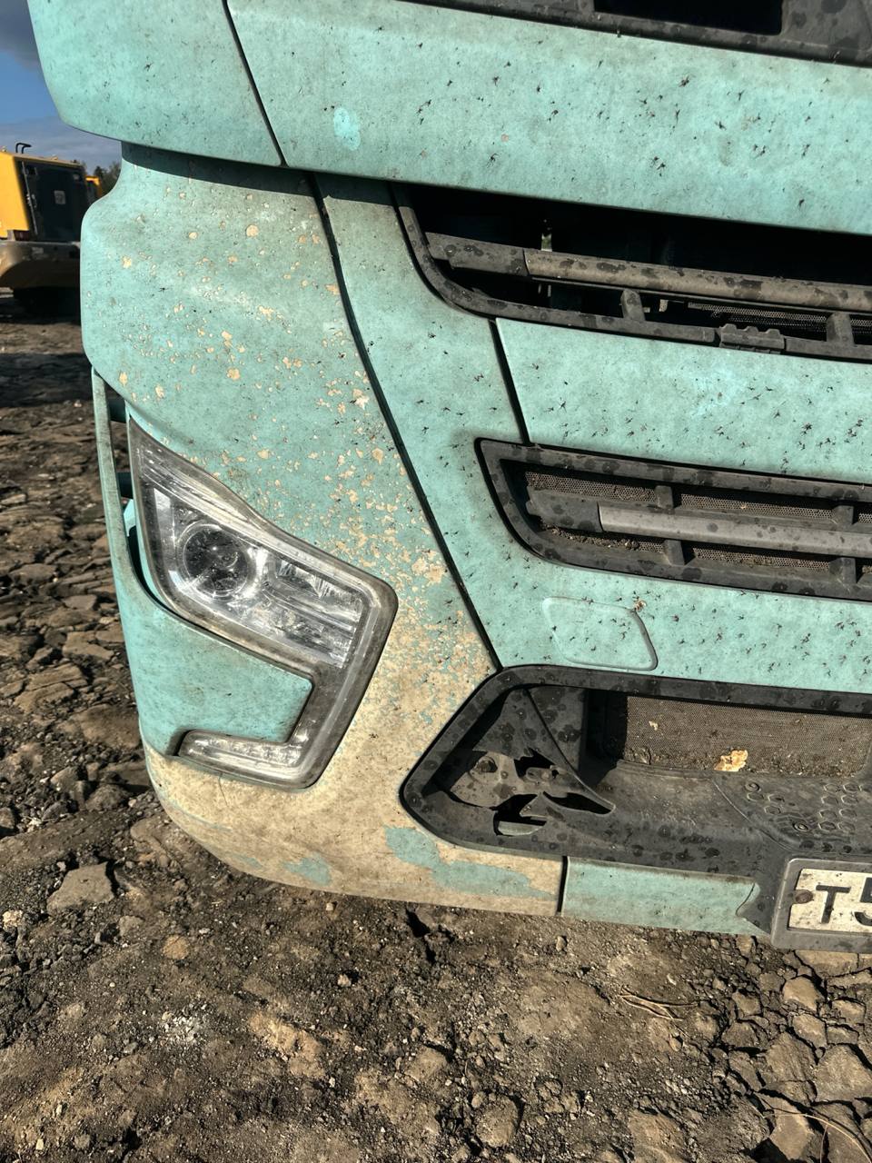 Shacman (Shaanxi) SX* 4x2 Седельный тягач 2023 г. - фото 16