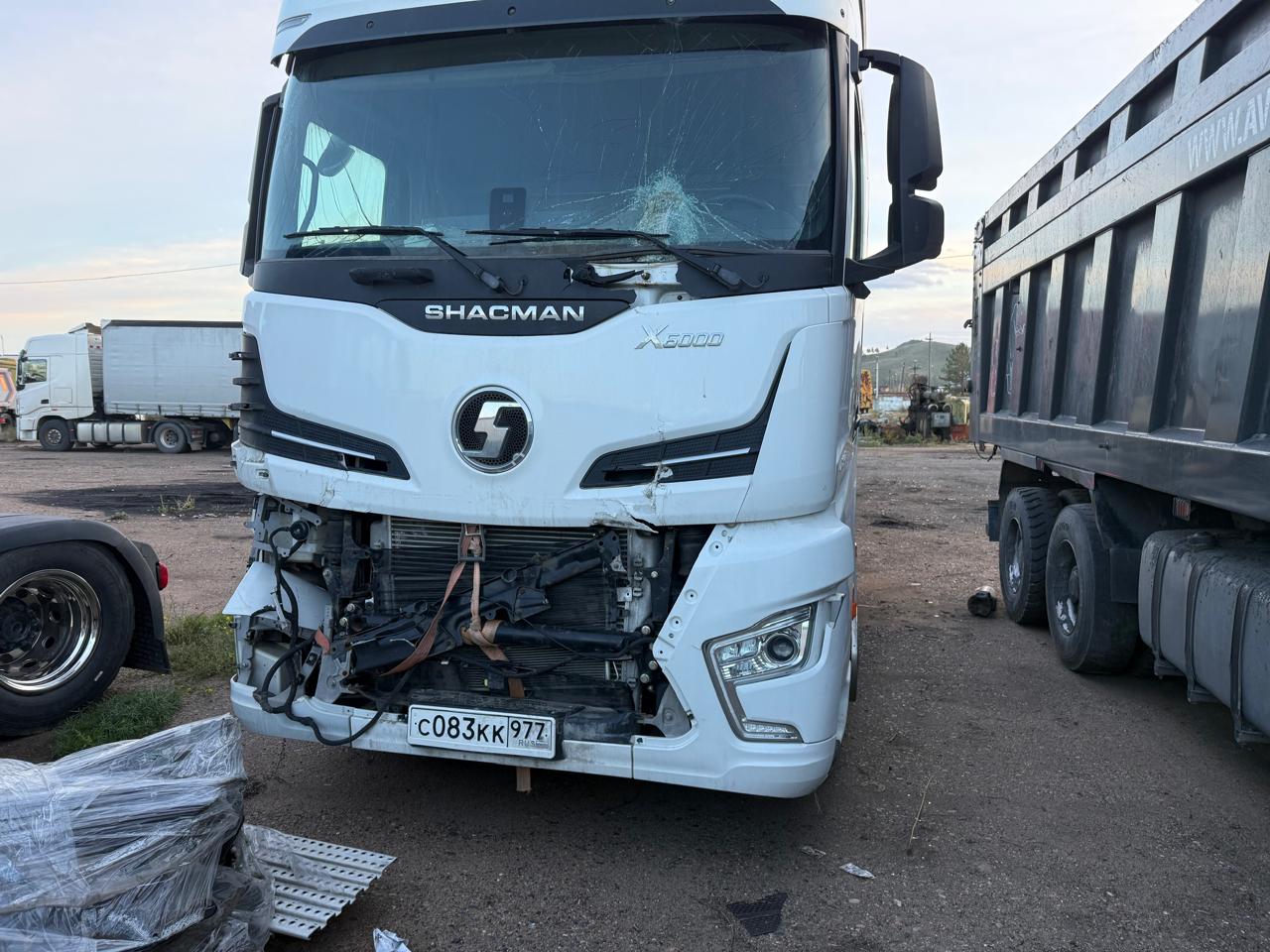 Shacman (Shaanxi) SX* 4x2 Седельный тягач 2023 г.