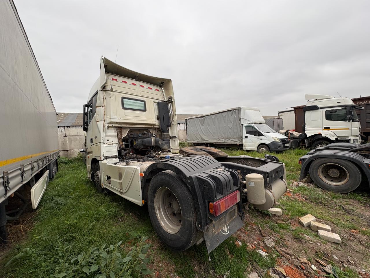 Foton AUMAN 4x2 Седельный тягач 2023 г. - фото 4