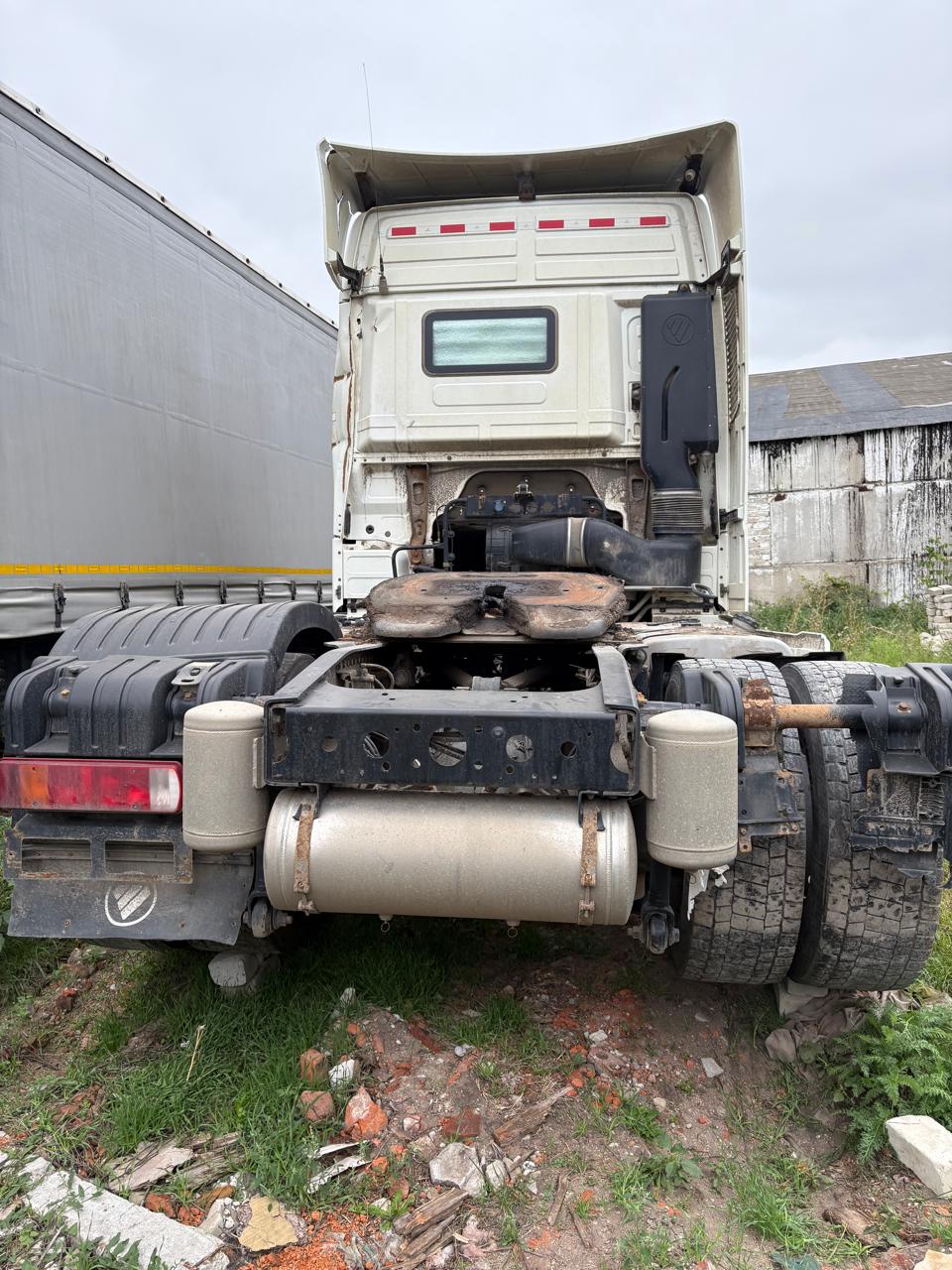 Foton AUMAN 4x2 Седельный тягач 2023 г. - фото 6