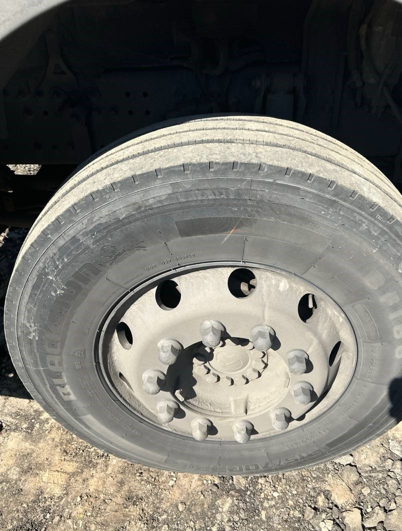 Shacman (Shaanxi) SX* 4x2 Седельный тягач 2023 г. - фото 16