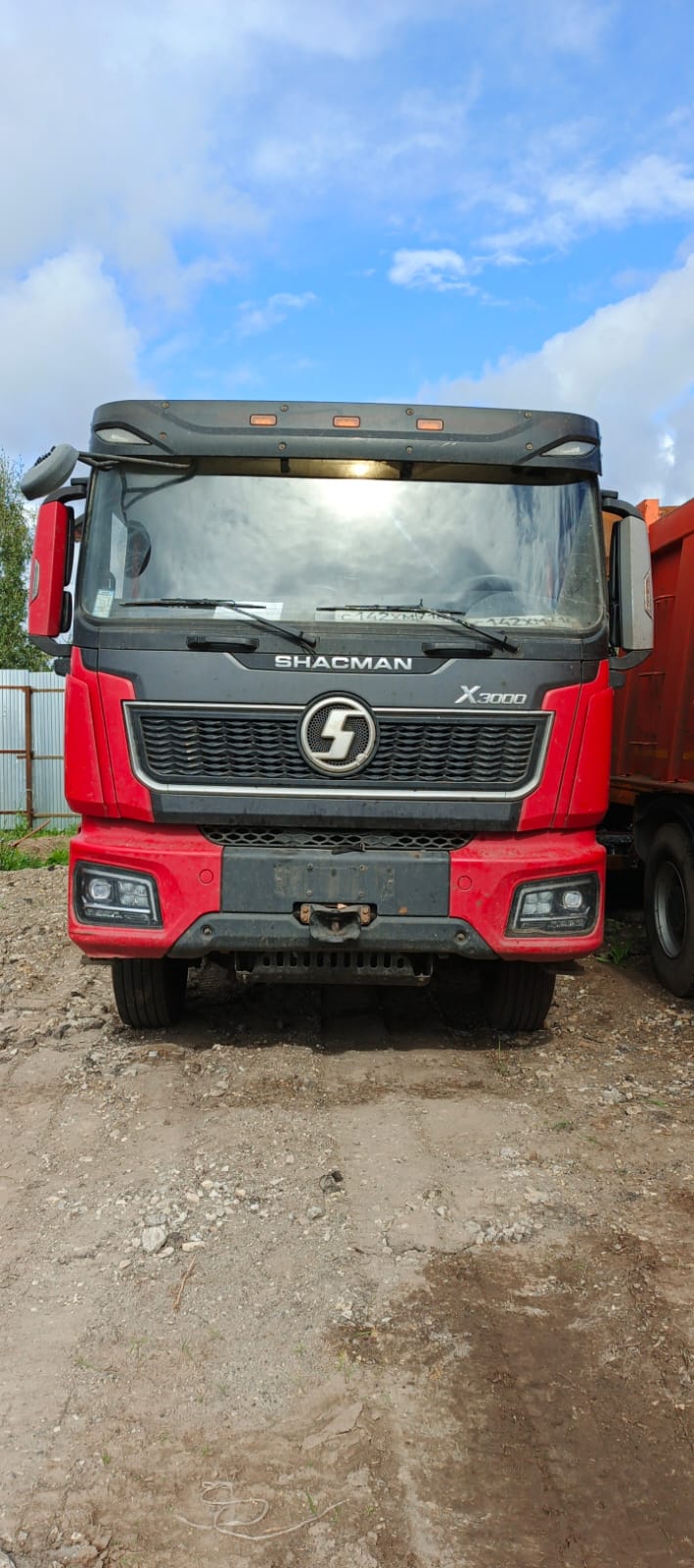 Shacman (Shaanxi) SX* 8x4 Самосвал 2023 г.