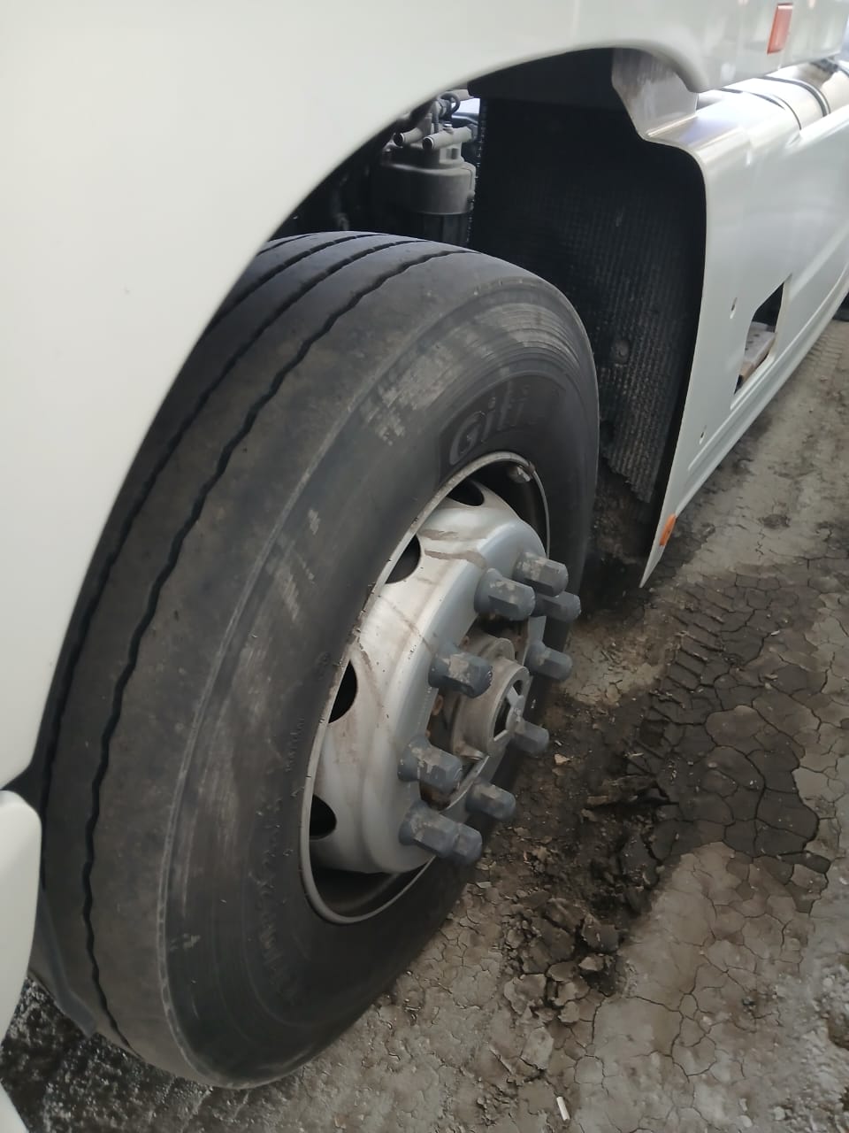 Foton AUMAN 4x2 Седельный тягач 2023 г. - фото 9