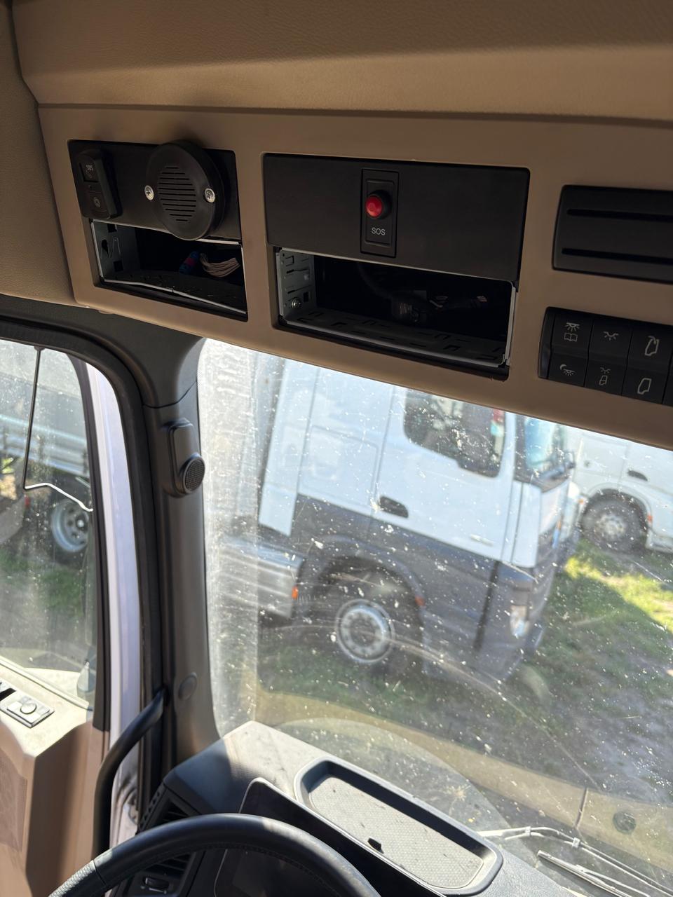 Mercedes-Benz ACTROS 4x2 Седельный тягач 2023 г. - фото 6