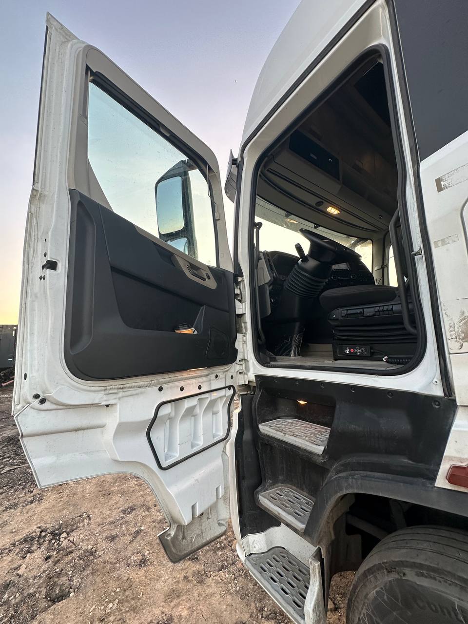 Ford F-Max 4x2 Седельный тягач 2023 г. - фото 8