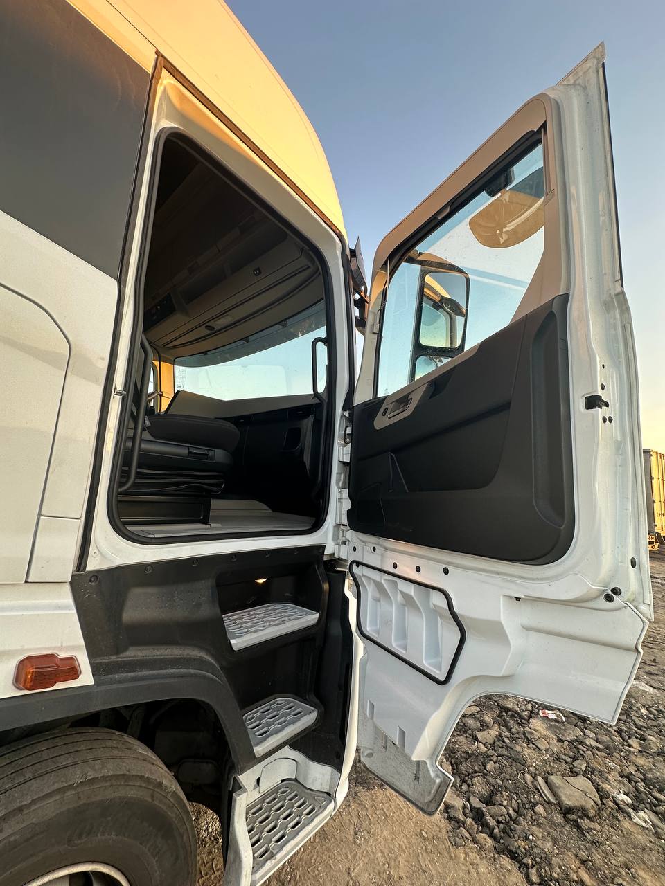 Ford F-Max 4x2 Седельный тягач 2023 г. - фото 8