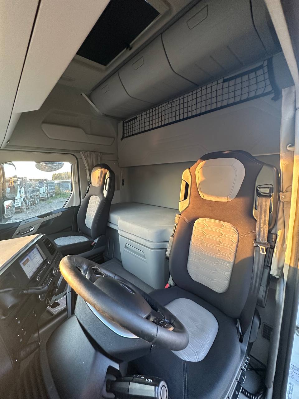 Ford F-Max 4x2 Седельный тягач 2023 г. - фото 9