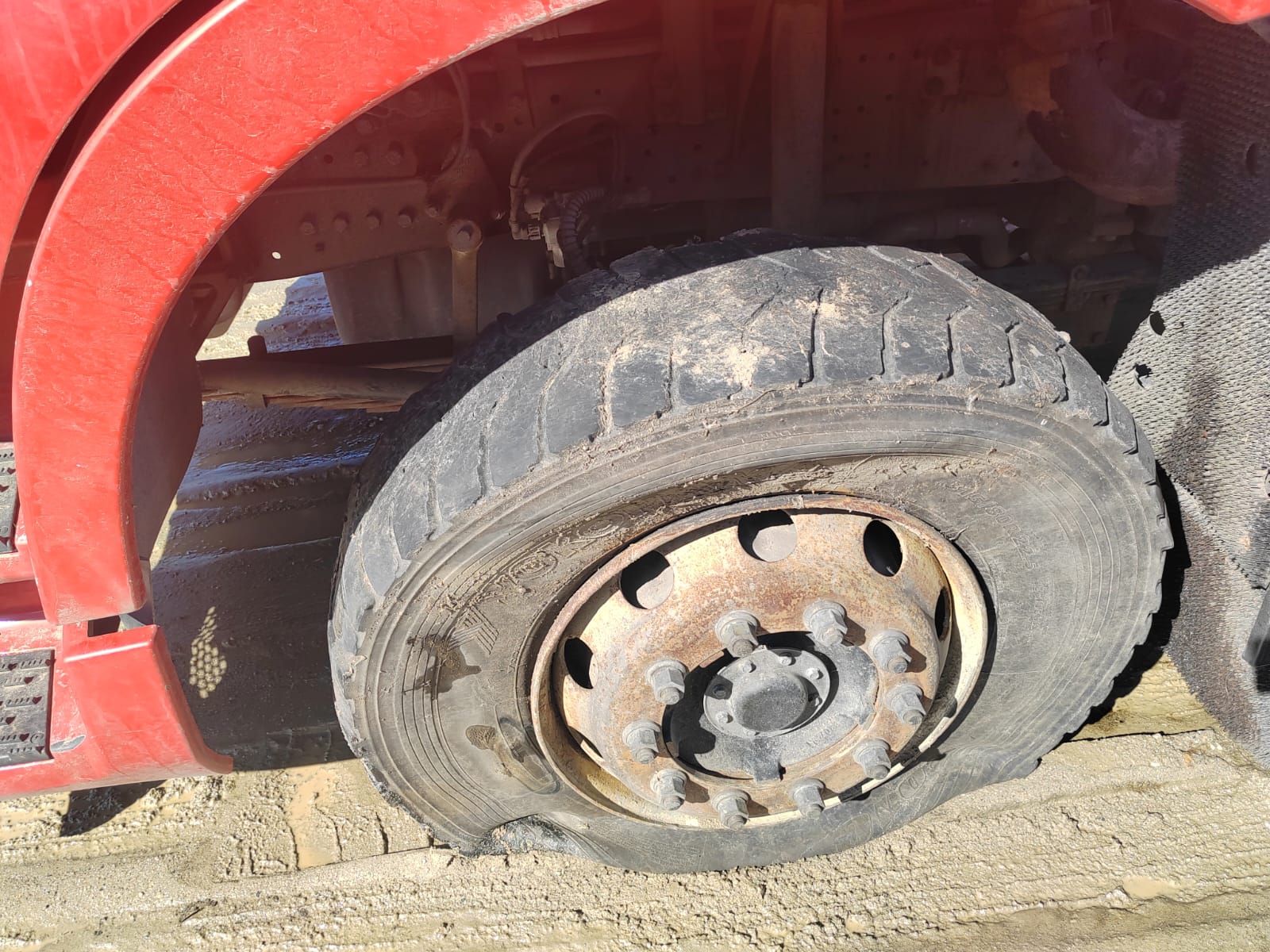 BEIBEN ND* 6x4 Седельный тягач 2023 г. - фото 12