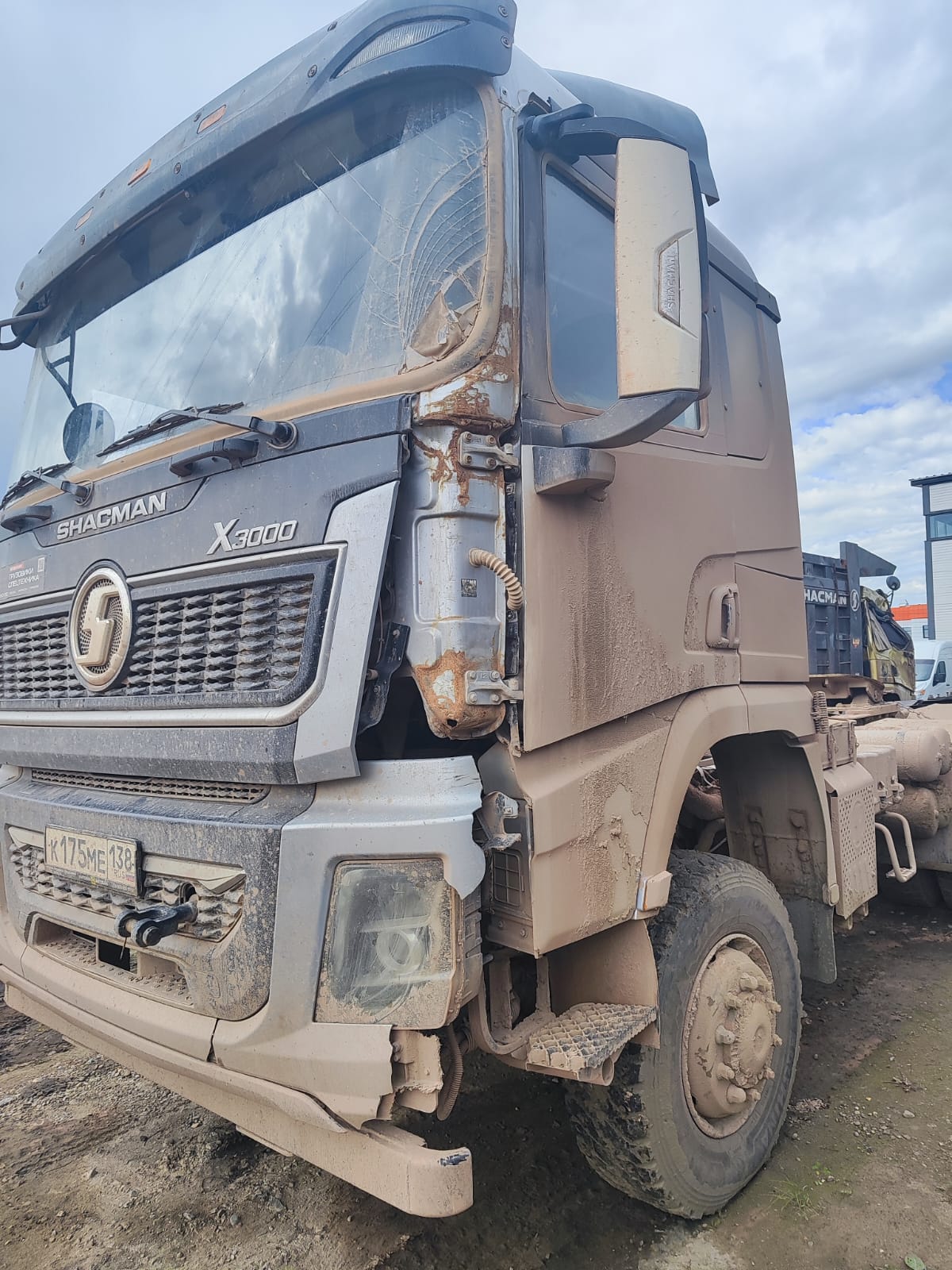 Shacman (Shaanxi) SX* 6x6 Седельный тягач 2024 г. - фото 3