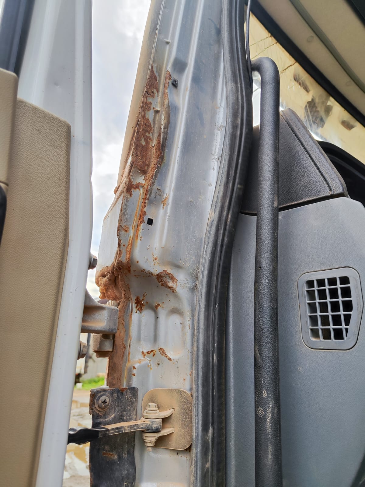 Shacman (Shaanxi) SX* 6x6 Седельный тягач 2024 г. - фото 20