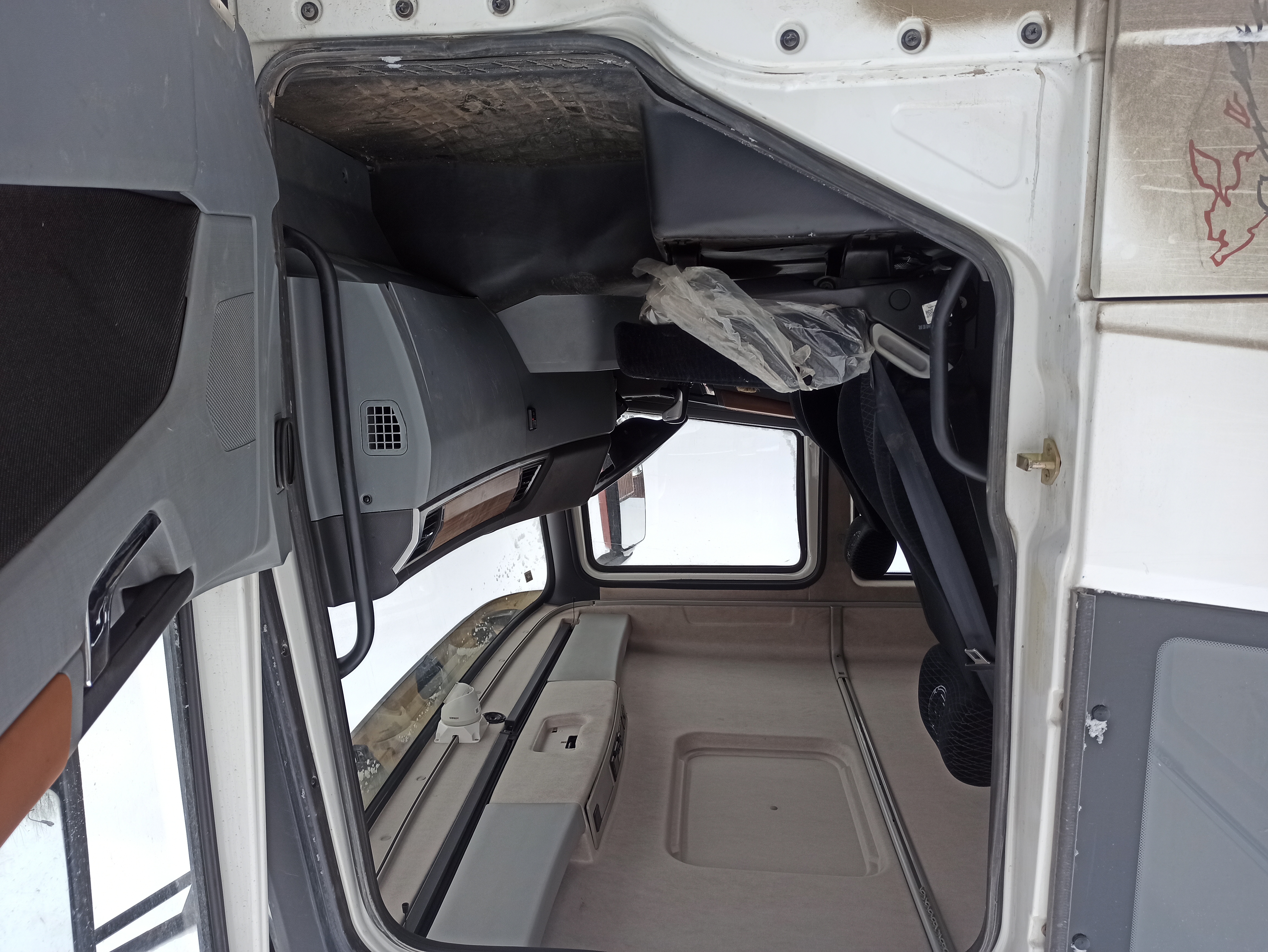 Shacman (Shaanxi) SX* 6x4 Самосвал 2023 г. - фото 9