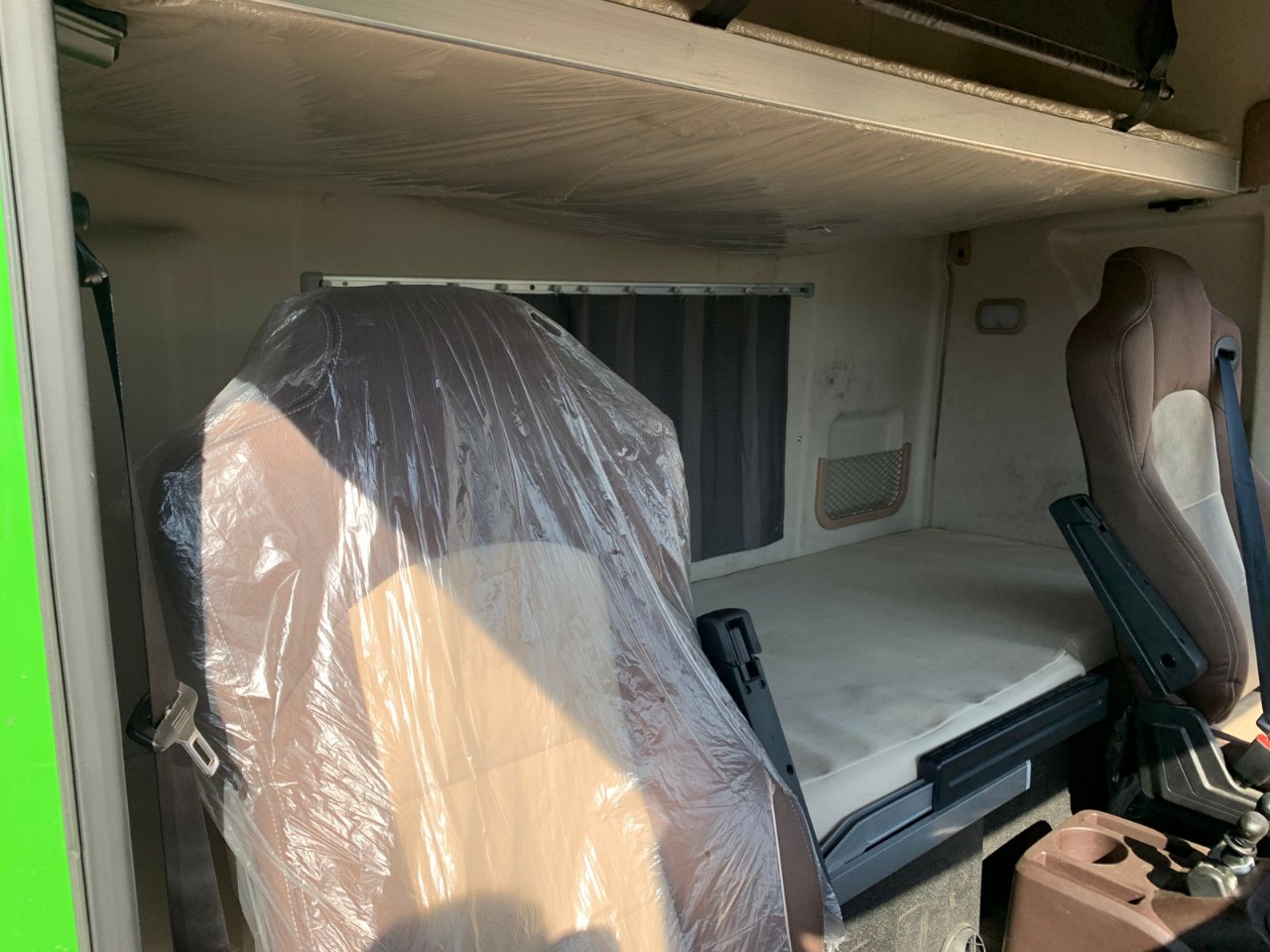 FAW JH6 6x4 Седельный тягач 2023 г. - фото 9