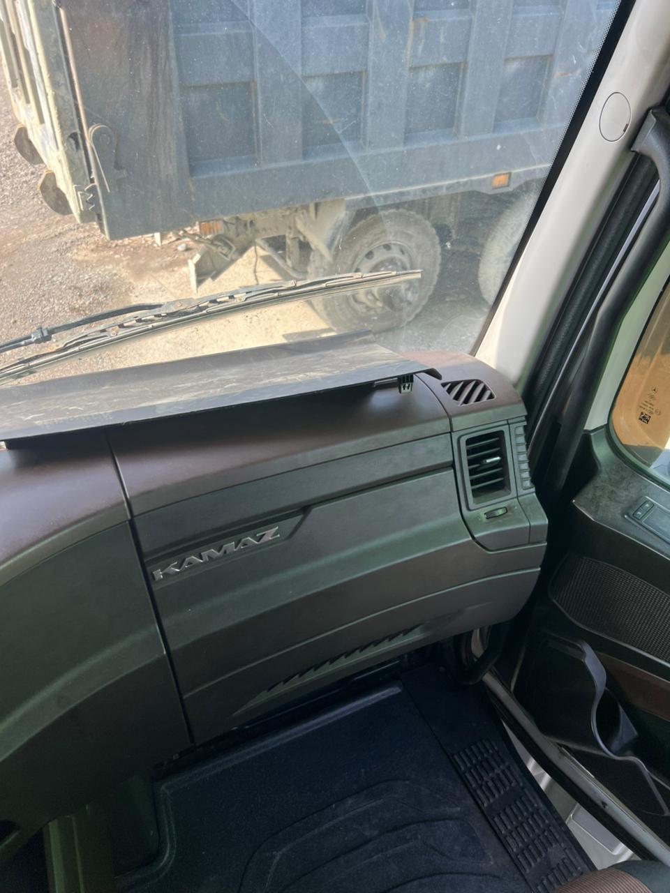 КамАЗ 54901 4x2 Седельный тягач 2022 г. - фото 8