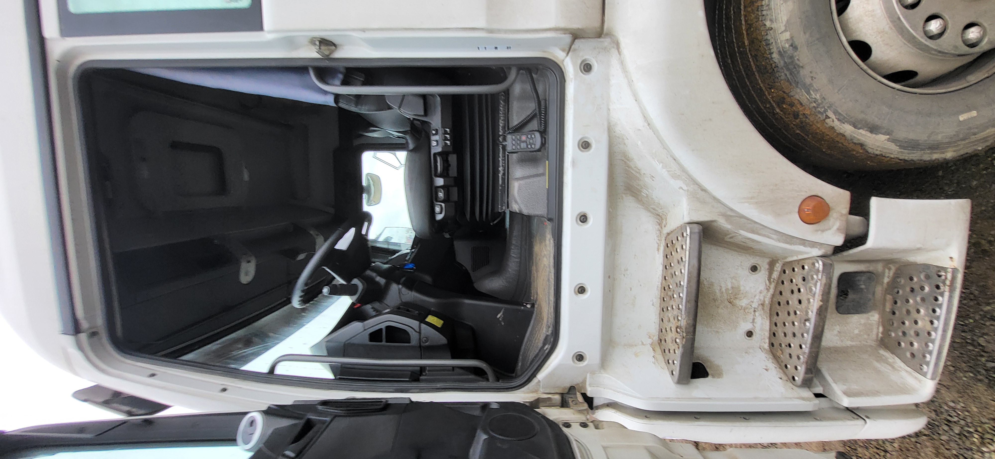 SITRAK C7H 4x2 Седельный тягач 2023 г. - фото 9